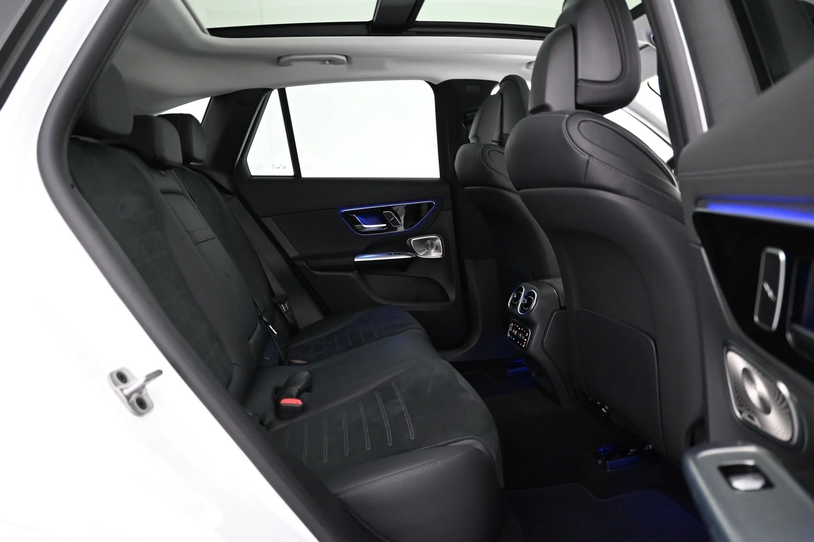 Car Image - 5cGAiDWbbp83UmUUqxARPx