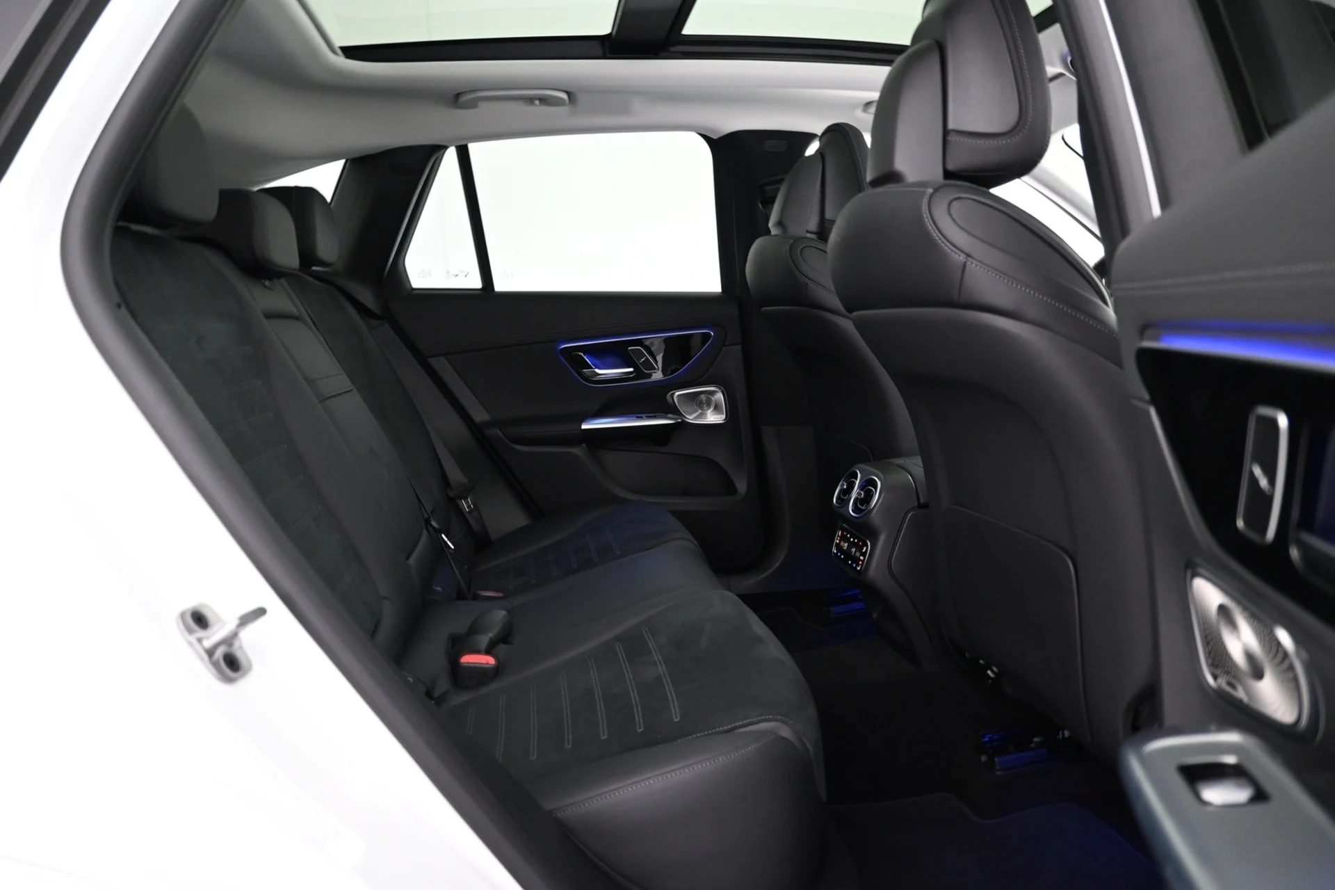 Car Image - 5cGAiDWbbp83UmUUqxARPx