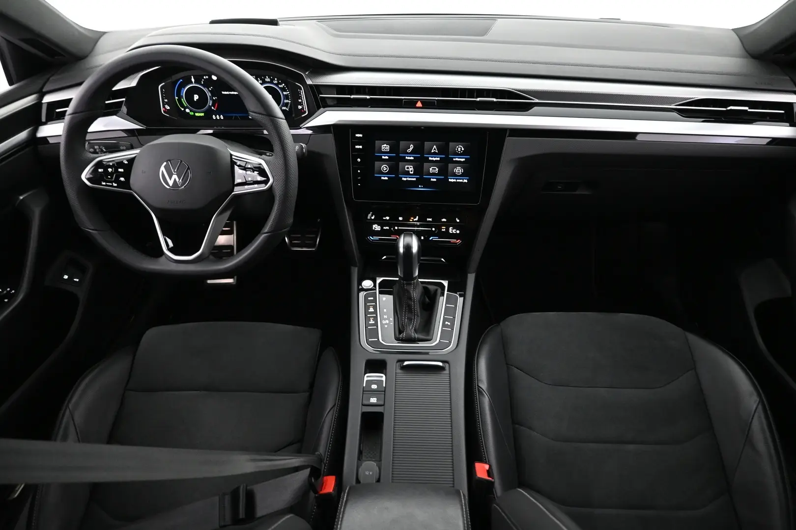 Car Image - 2rgKRgHcE9MeLXeq8mI63L