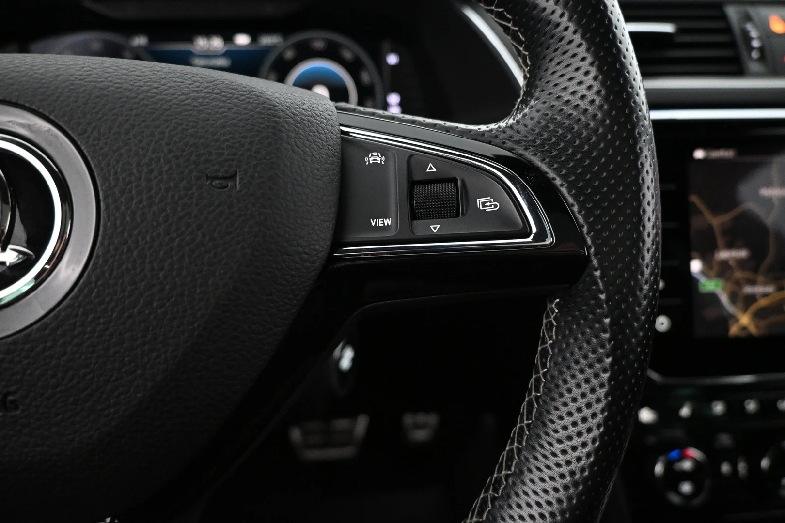 Car Image - 2nls6fmFmGVwlucJrU97LZ