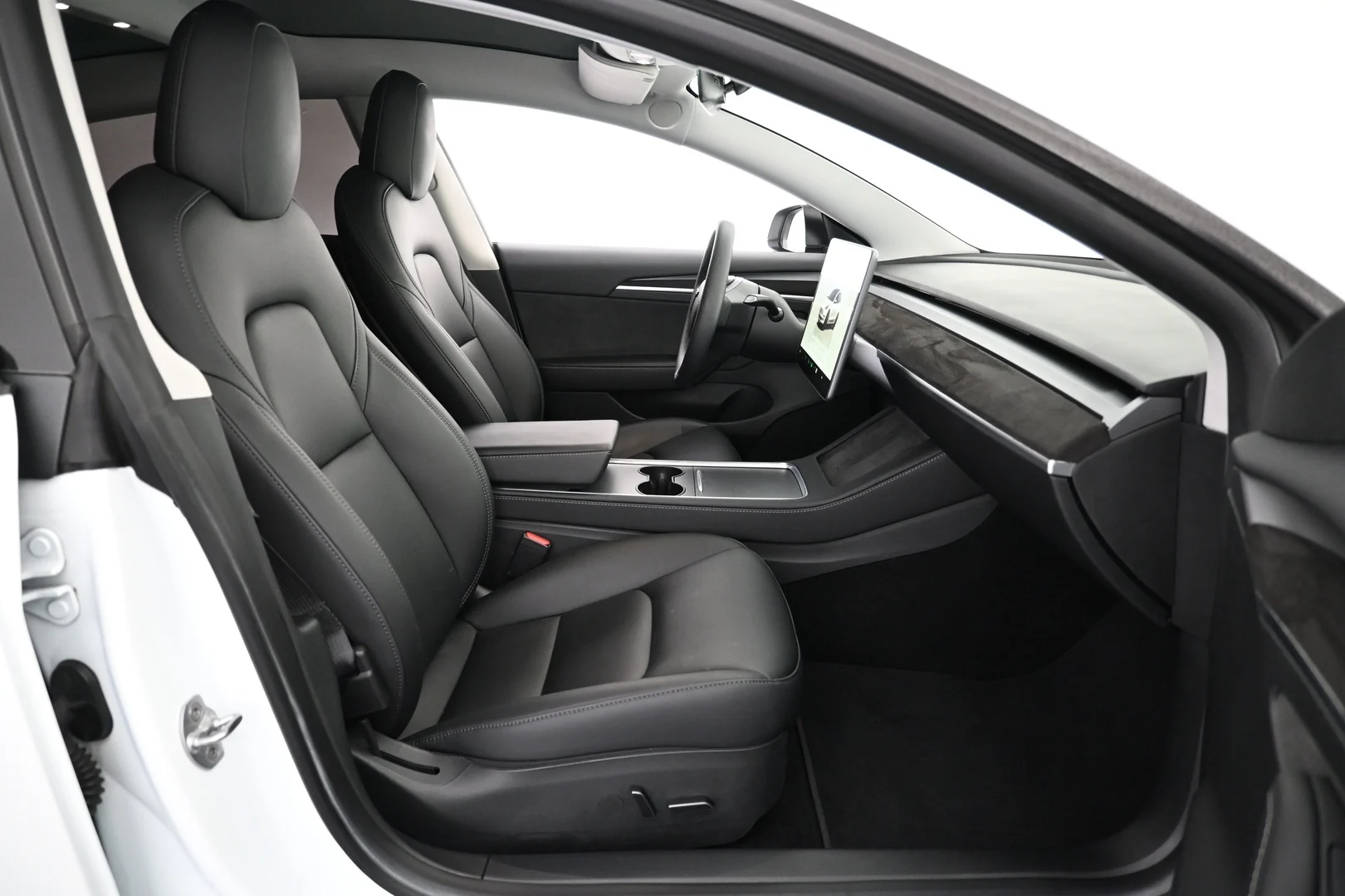 Car Image - 6z1MFyM38kqaw82tvZotR9
