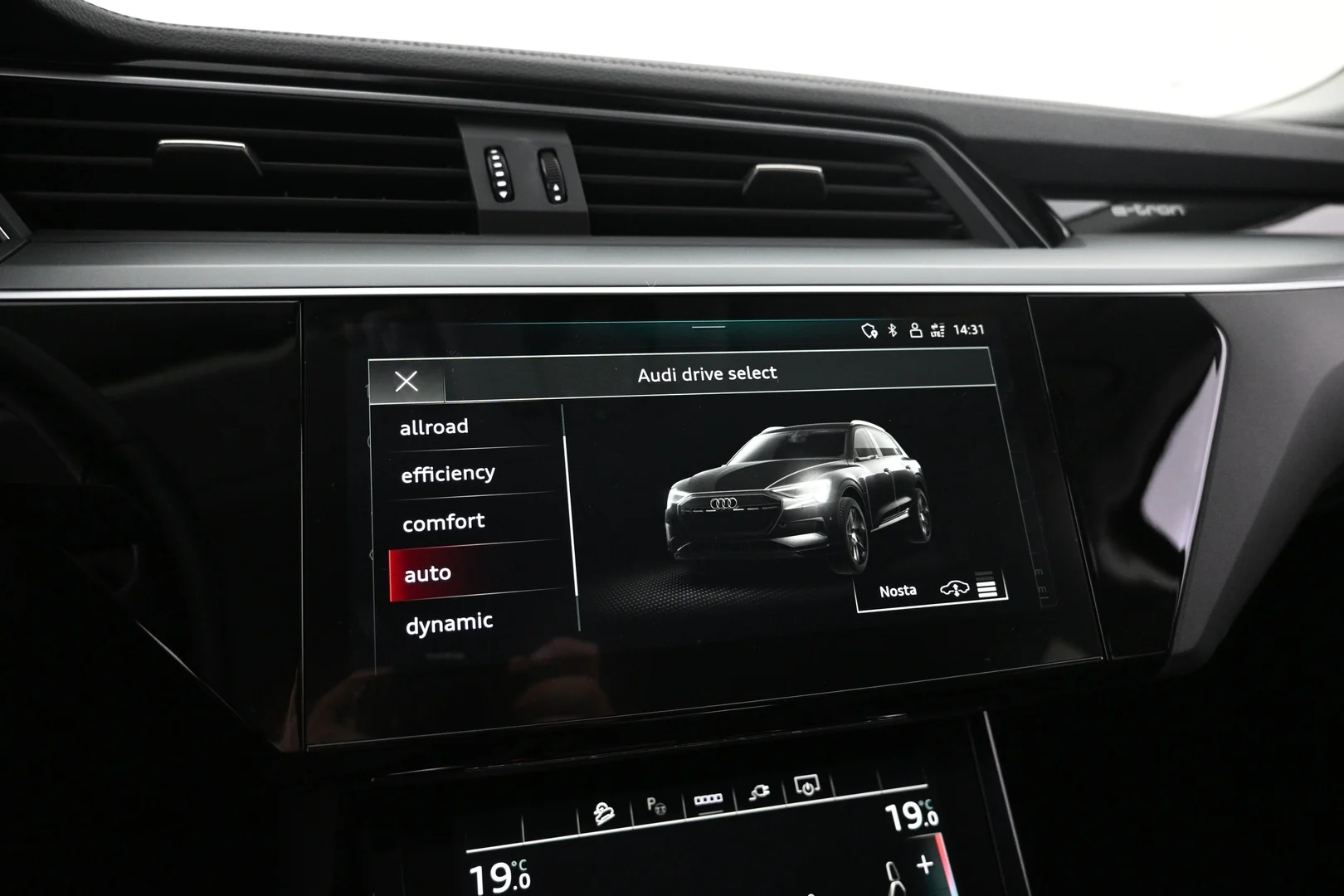 Car Image - 2AomFeohaHkqYPWcSwpOdB