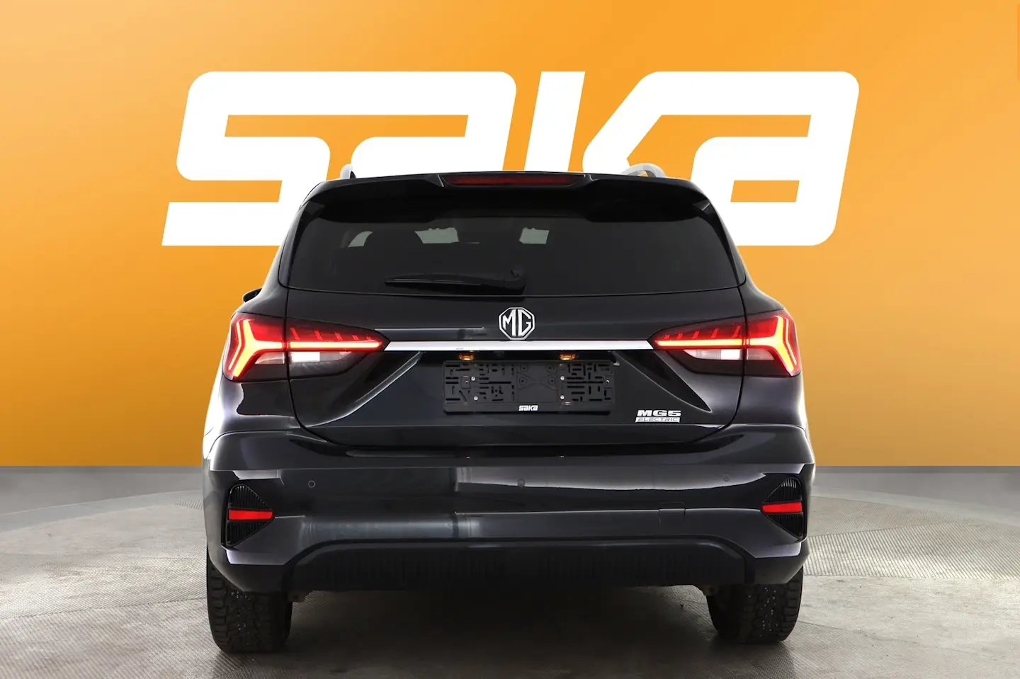 Car Image - 20c20iqXXOuIPNj3Hm6y1Q