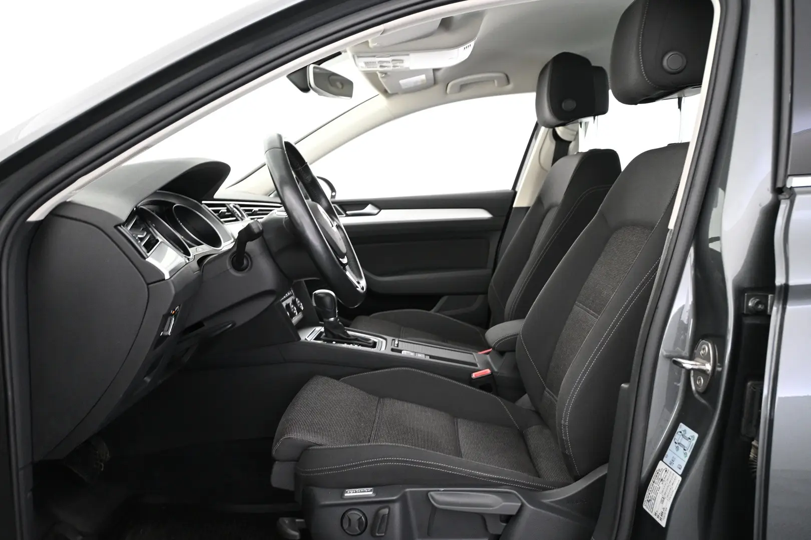 Car Image - ZahmXR6Jzk2jeiBbdpvvS