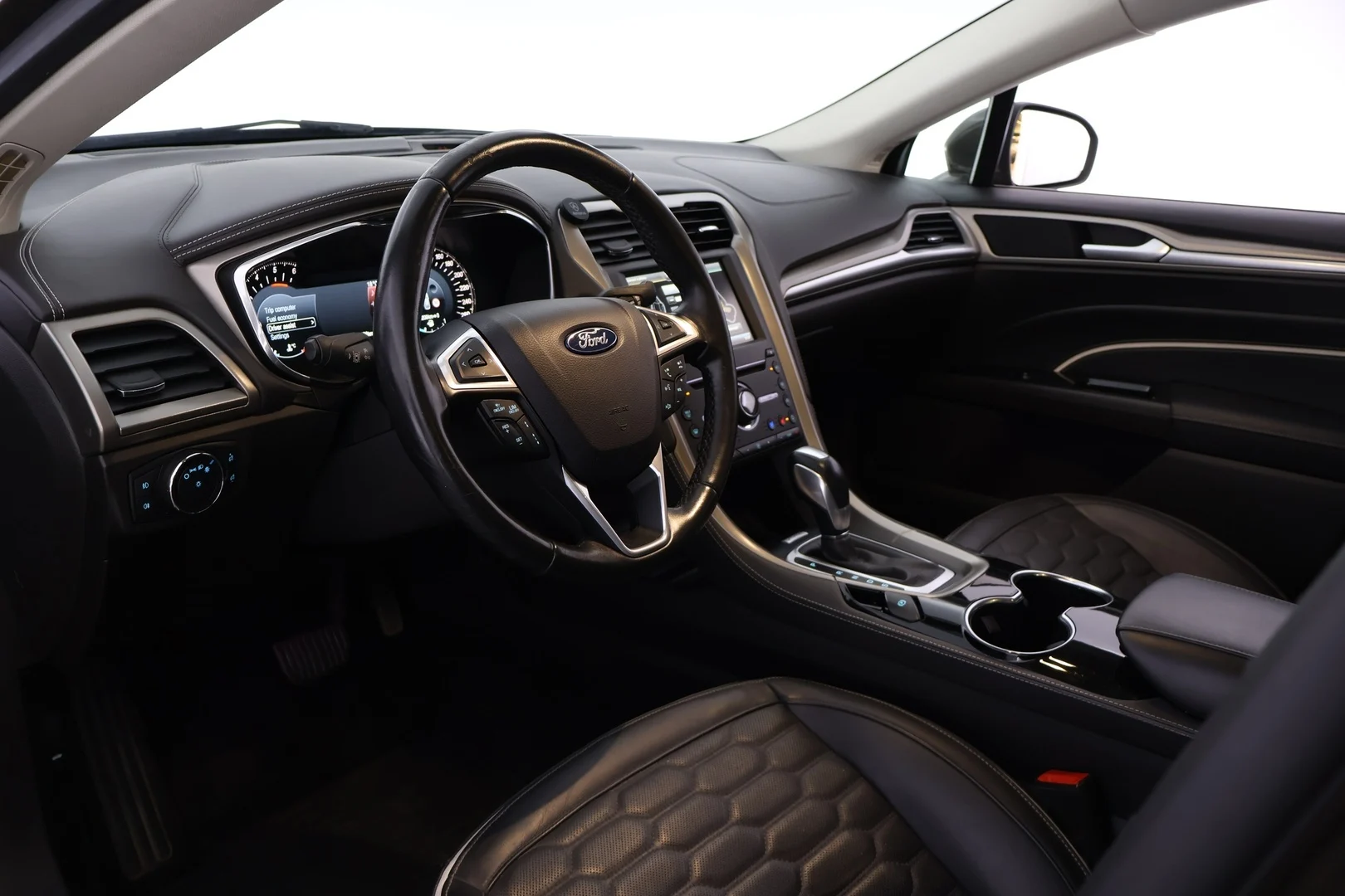 Car Image - 7AJRFsmyZRfwFJUJjcVWDK