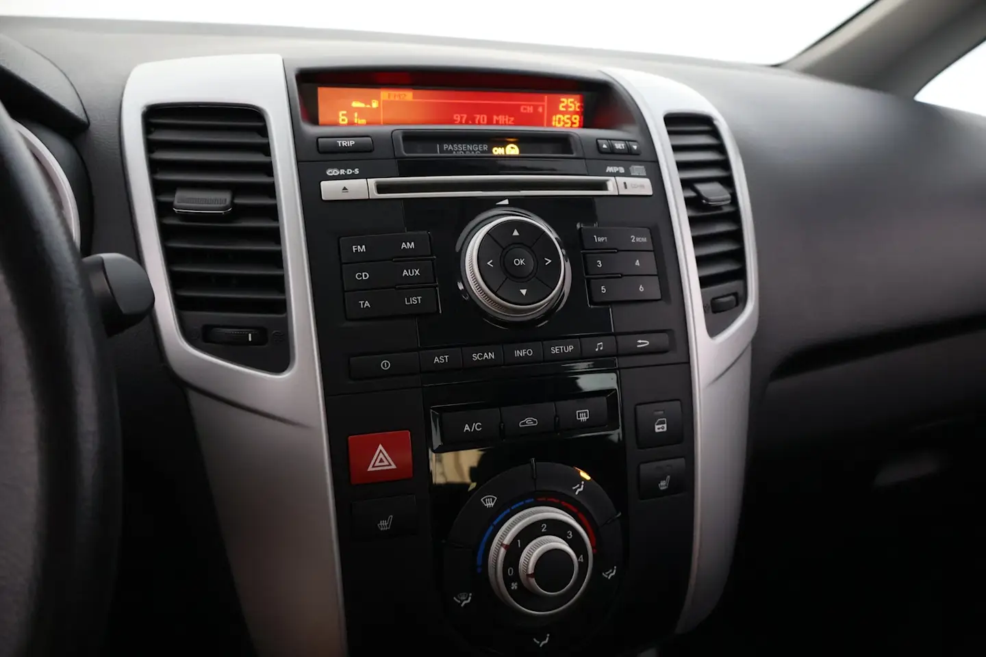Car Image - 1islz1qKyvpwTnORVSkZ7I