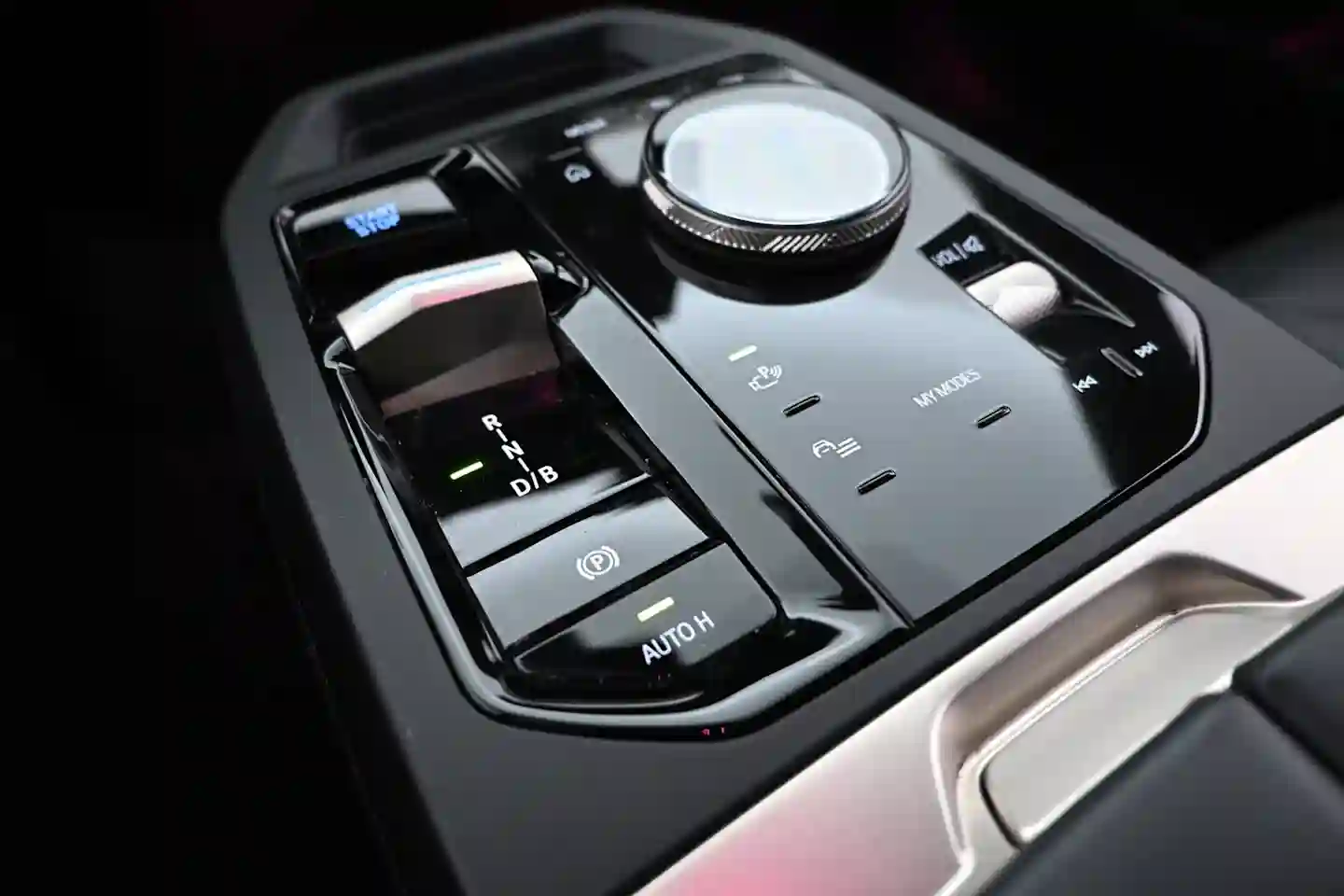 Car Image - 6yUh27omKWh4FlY7Bf6gD6