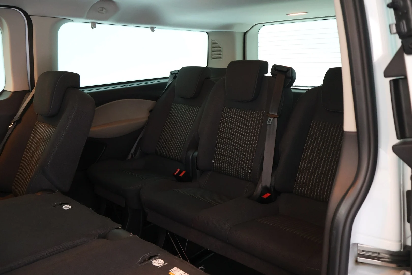 Car Image - 5thF3SCM0wjVEyBB4GY0zY