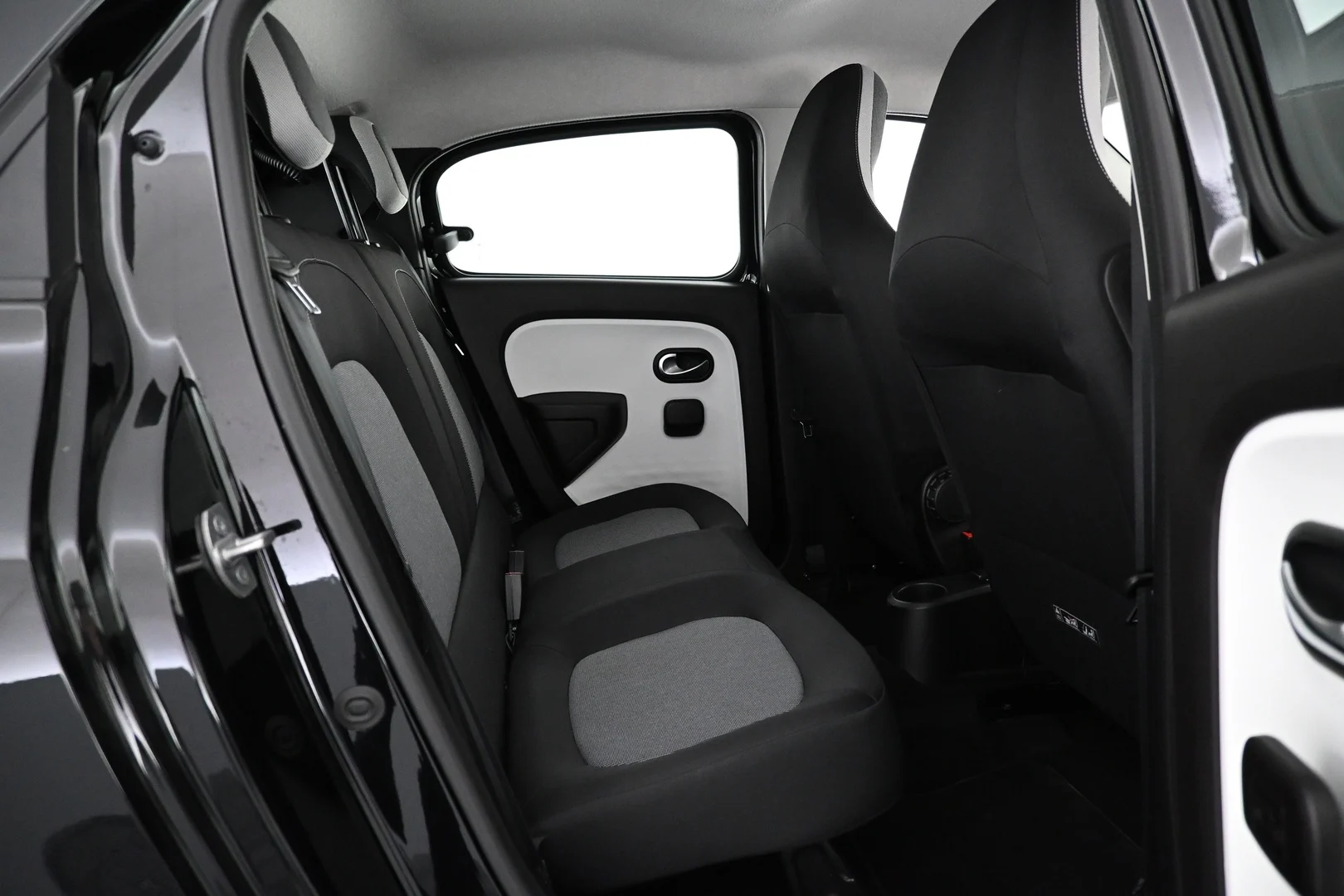 Car Image - 2QrjVV9GA8Ebu4kRGoZcWS