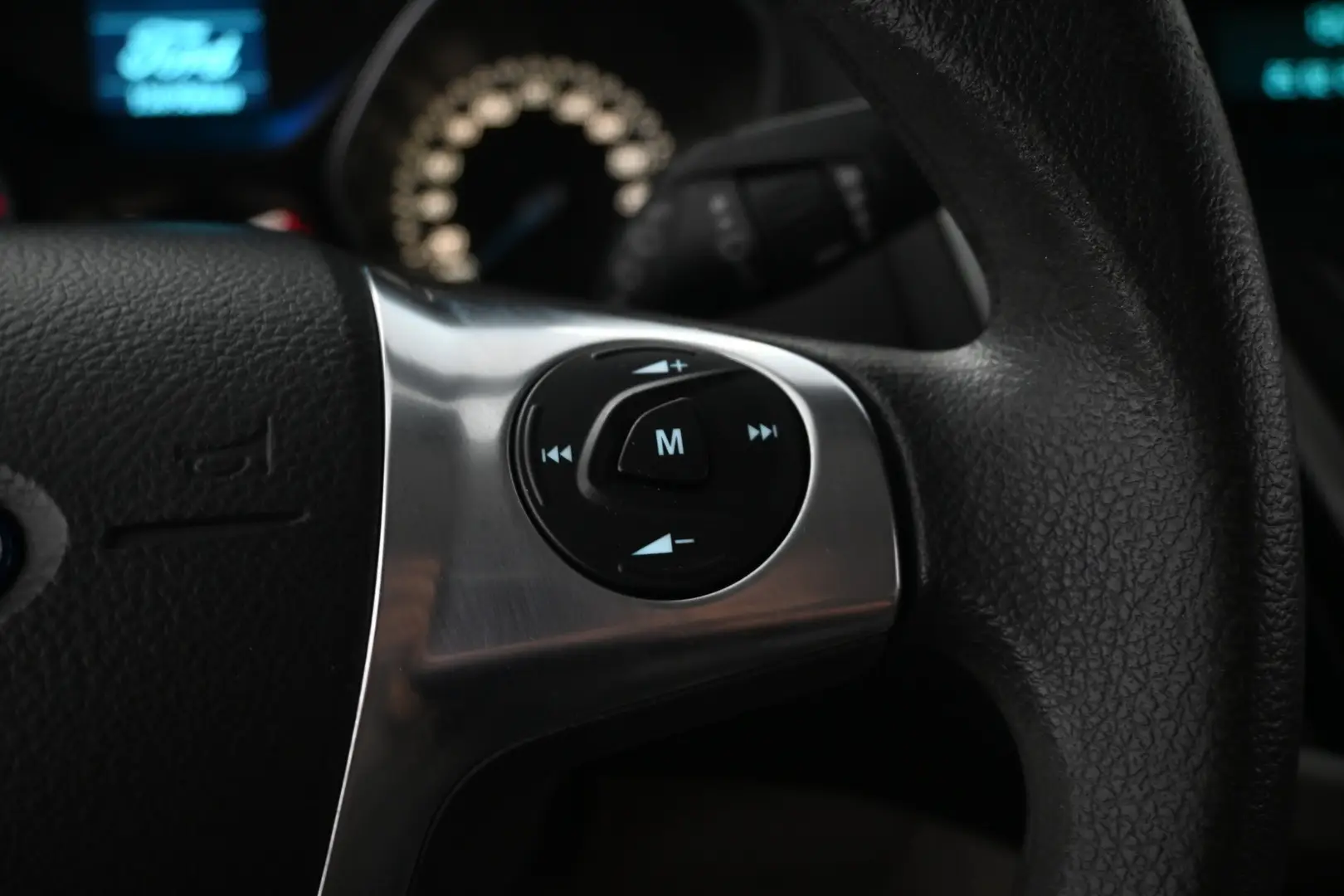 Car Image - 57FlmAbZcVK6wV7RIkM6NZ