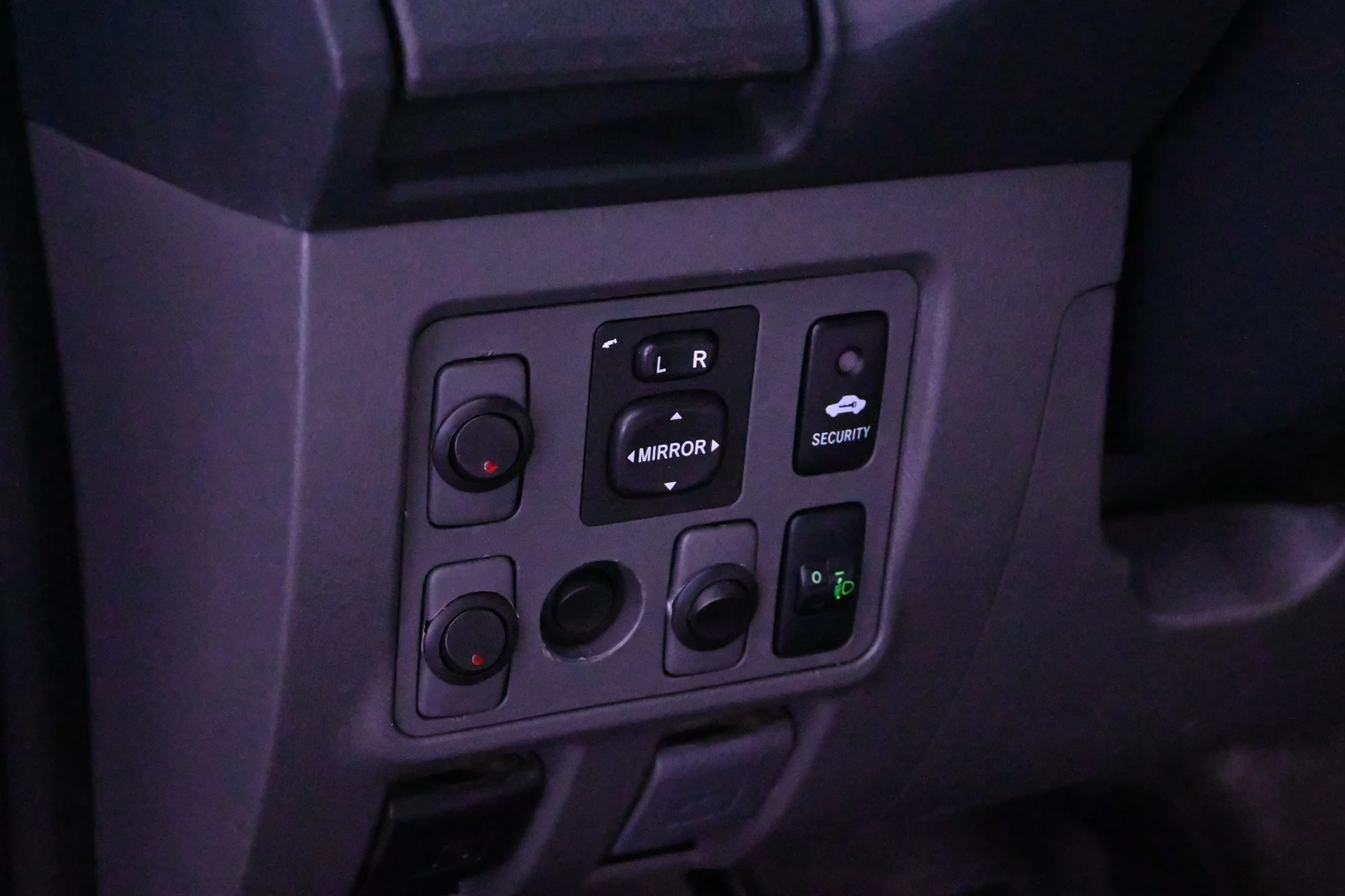 Car Image - 6LGWrBjHLPz78if3Z0cD3u