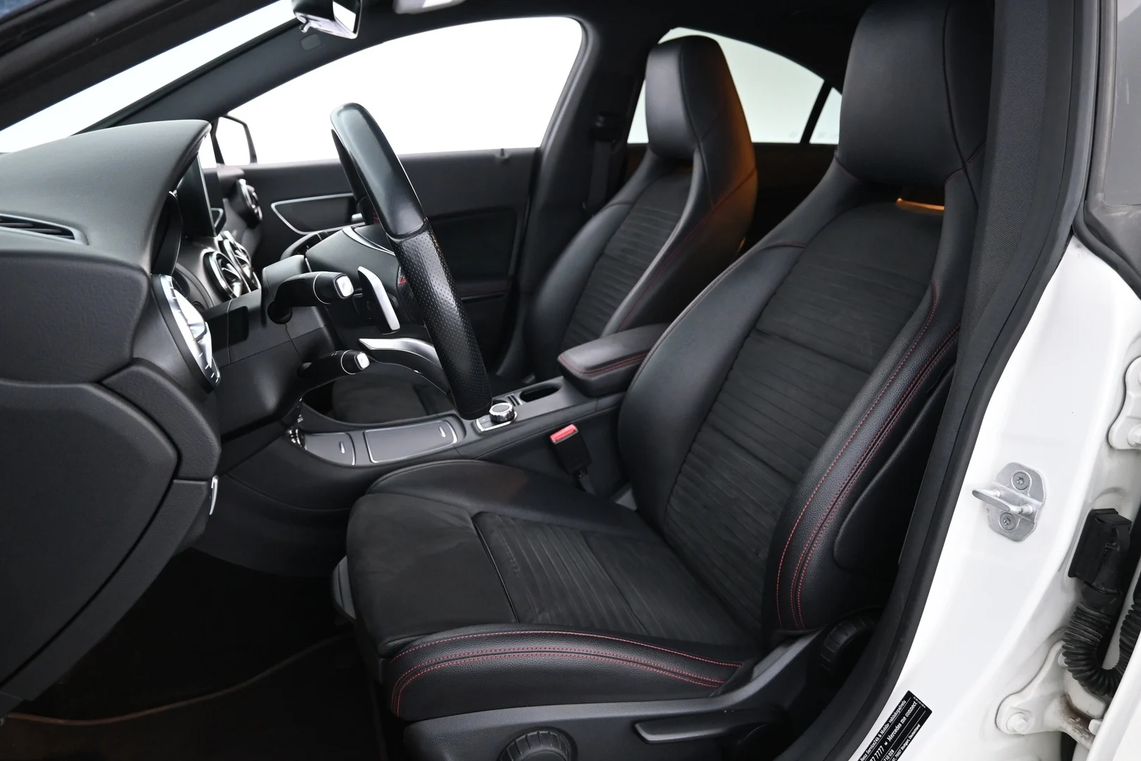 Car Image - 3yka5kFXgpsSuX8g3l8nDm
