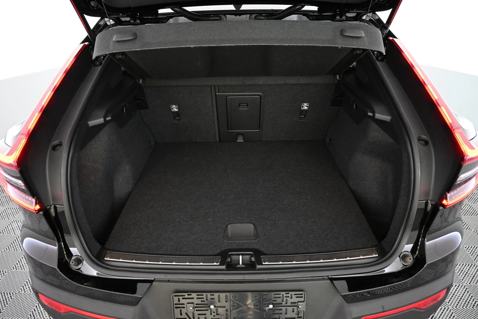 Car Image - 6nY89s8gcGhAKzYyn2dCyz