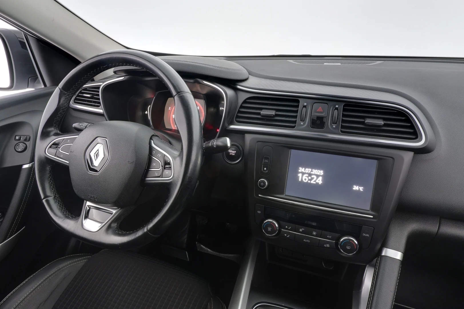 Car Image - 4e01mF4BDcEsg1E0GCxkct
