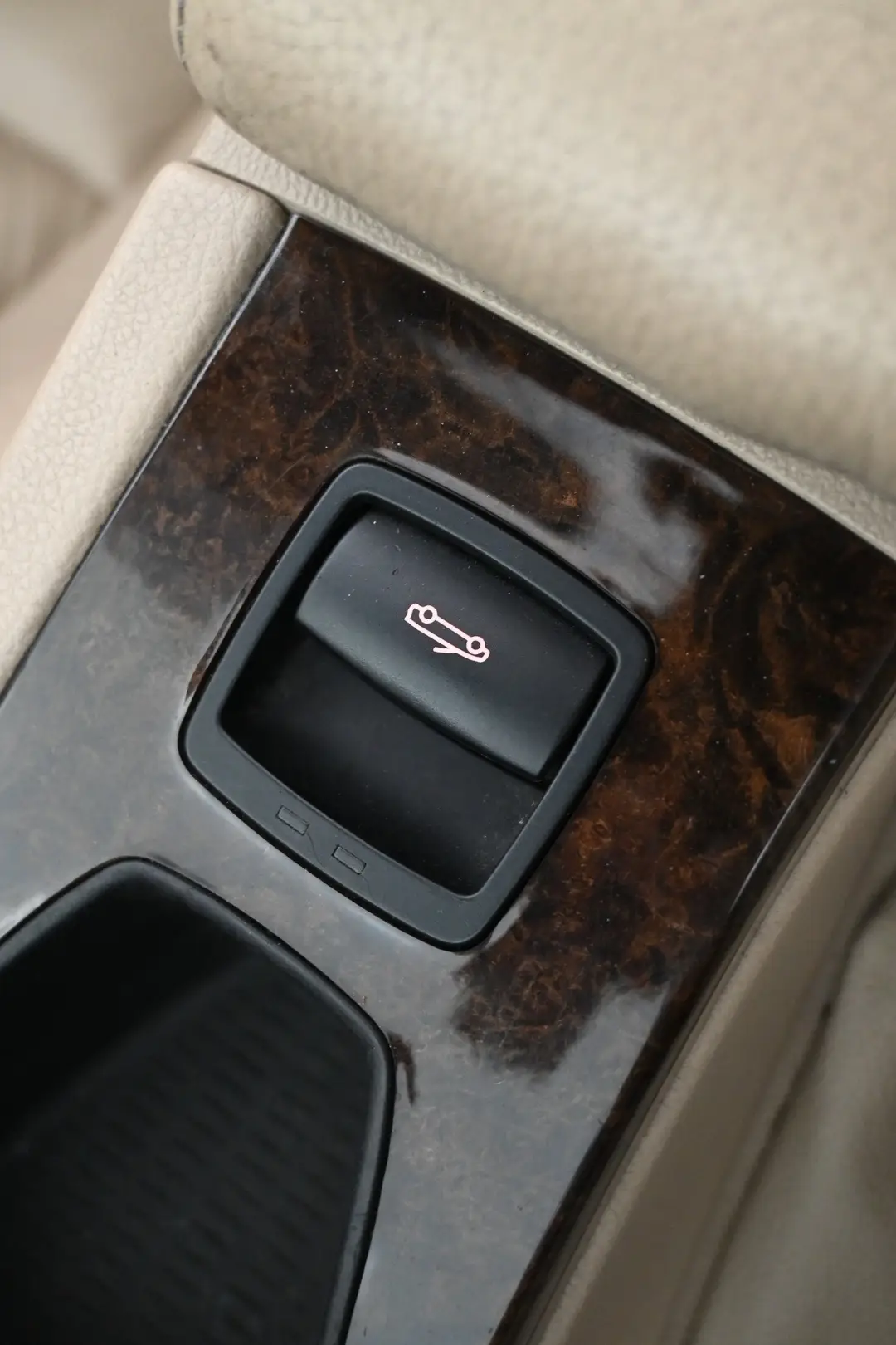 Car Image - 5c2901n5n9Pq1IcAXtf9M4