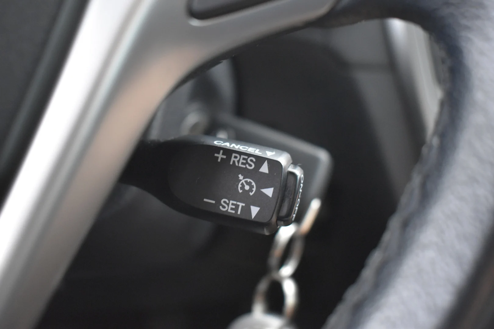 Car Image - 4dnzFsENBxUjIk1vF3kZ0P