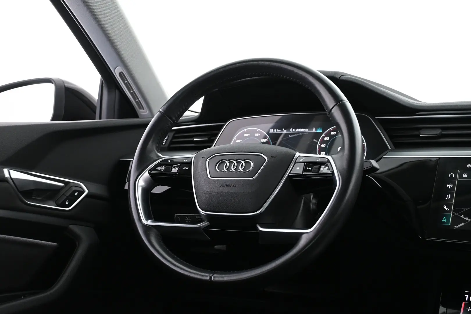 Car Image - 6llDr0O4cYsOYegXKb1o3O
