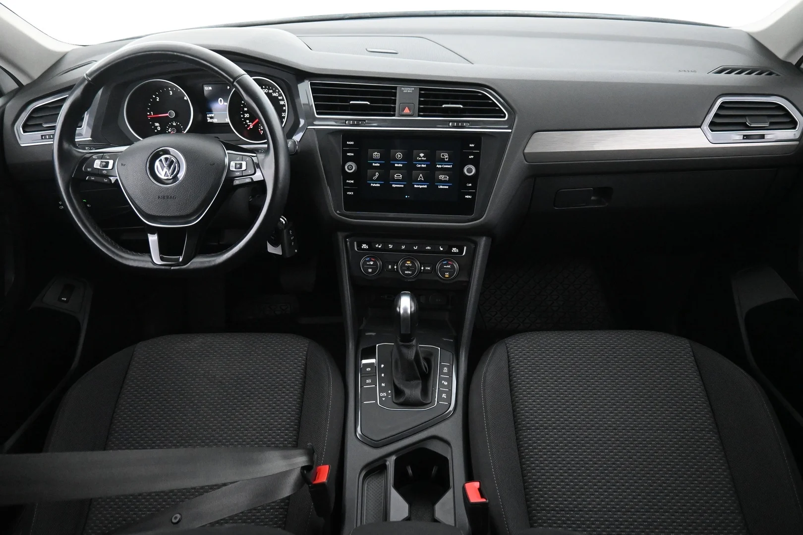 Car Image - 2Lo66UZKFpDlumonoHXi0G