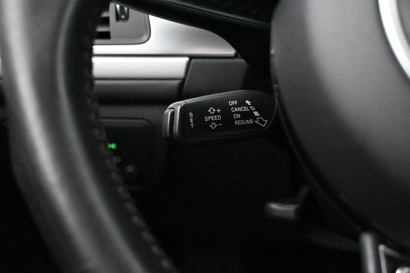 Car Image - 70Z2YFgRWOj6xs0715PXbz