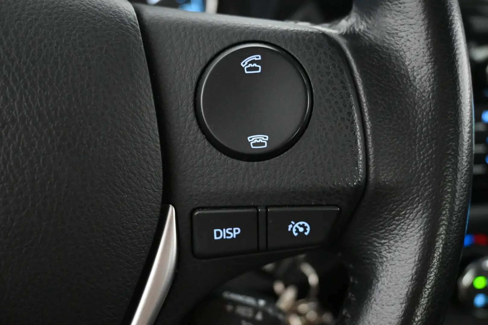 Car Image - 760EdOZdbvPjGBcDzxnoob