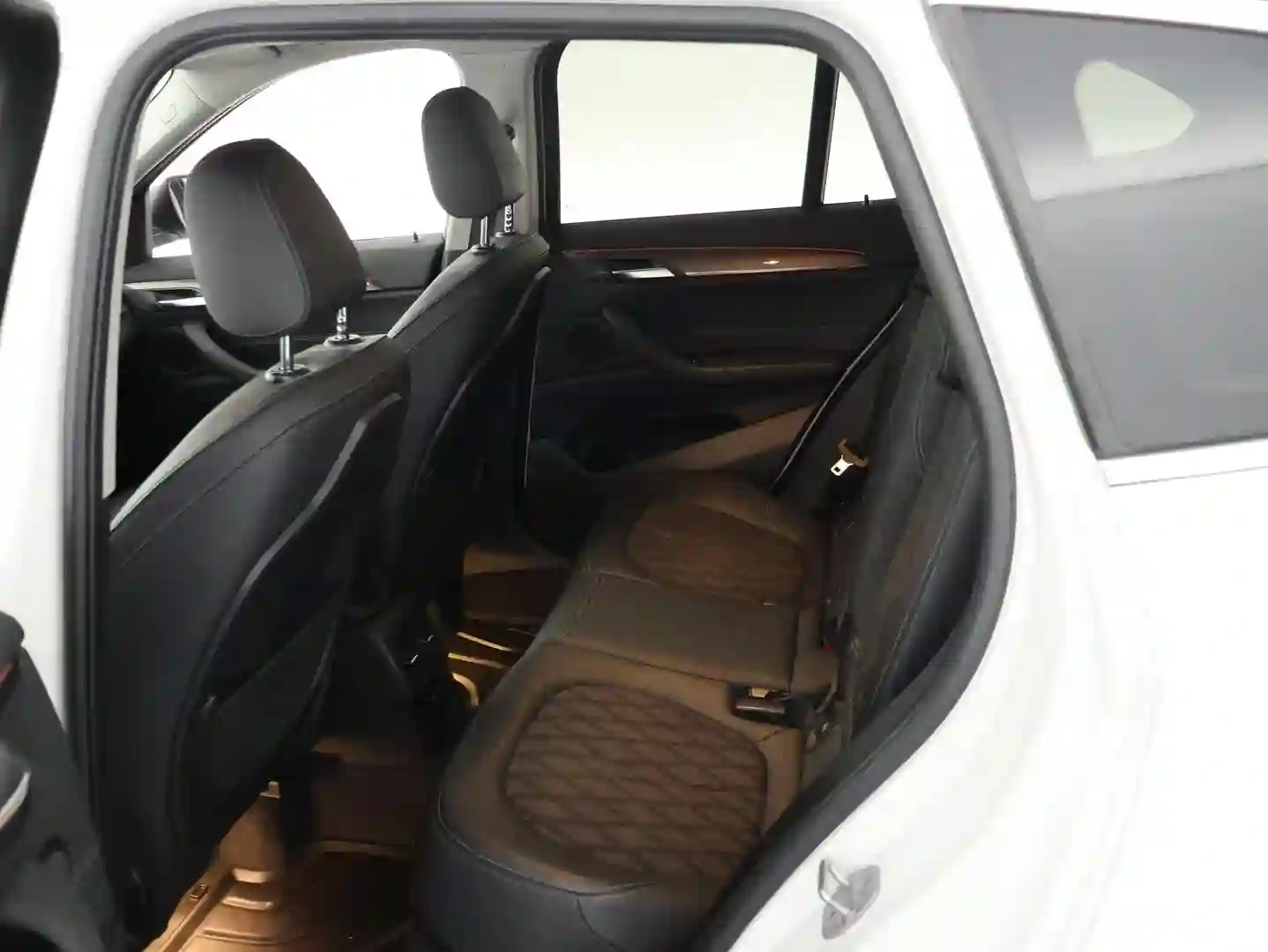 Car Image - 8BNCRGHN2PxN4Dv6hdwSC