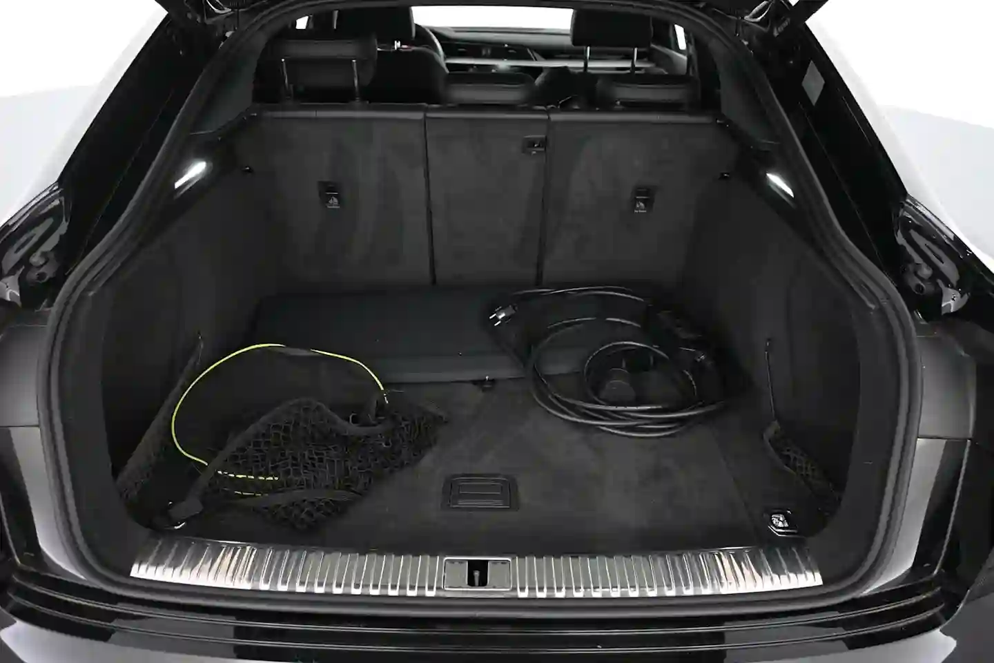 Car Image - 6Wzo2tKxZY8vx8dNzqxMYz