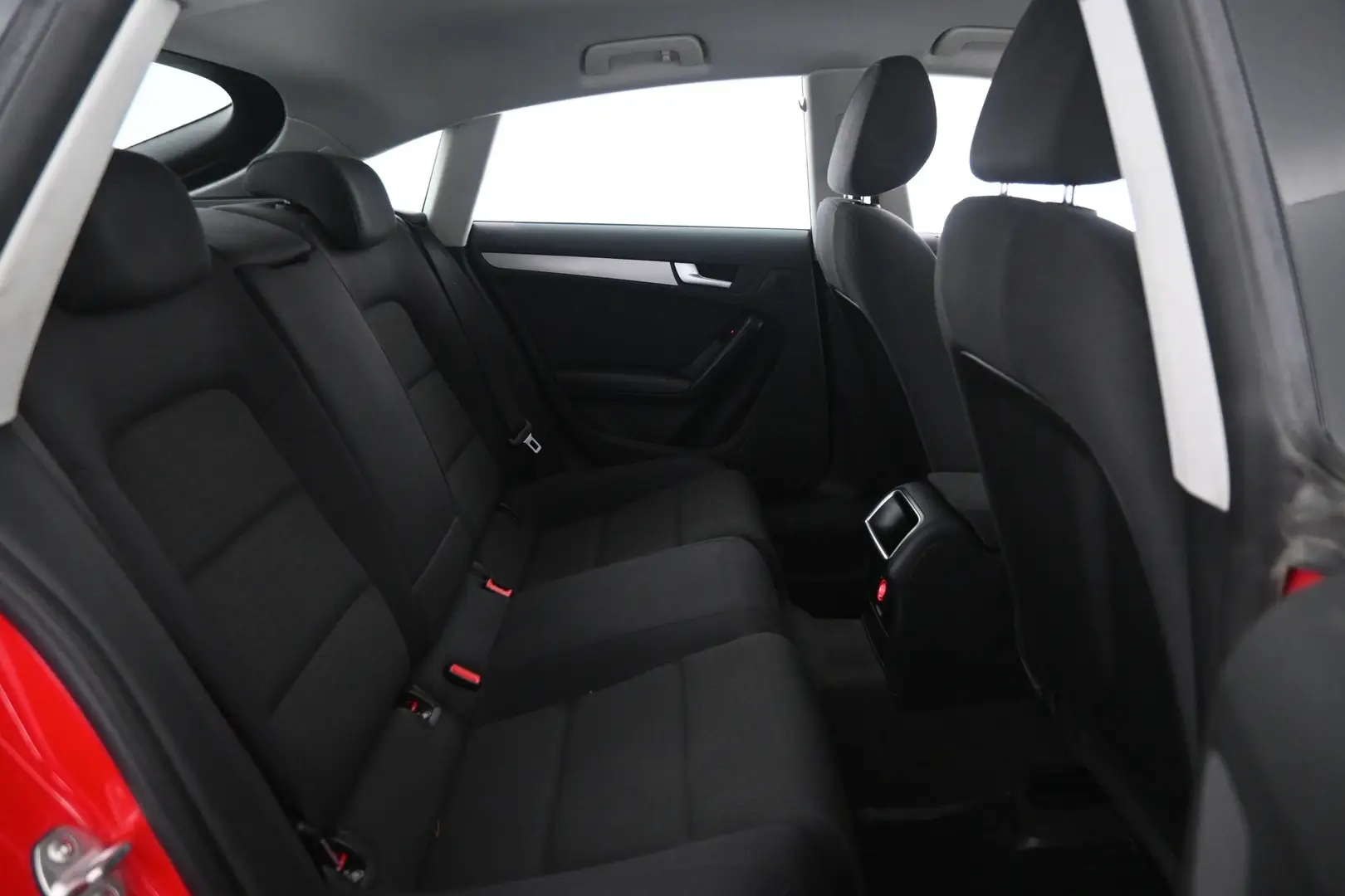 Car Image - M4yCCoeY7aYRZGJ61l1eP