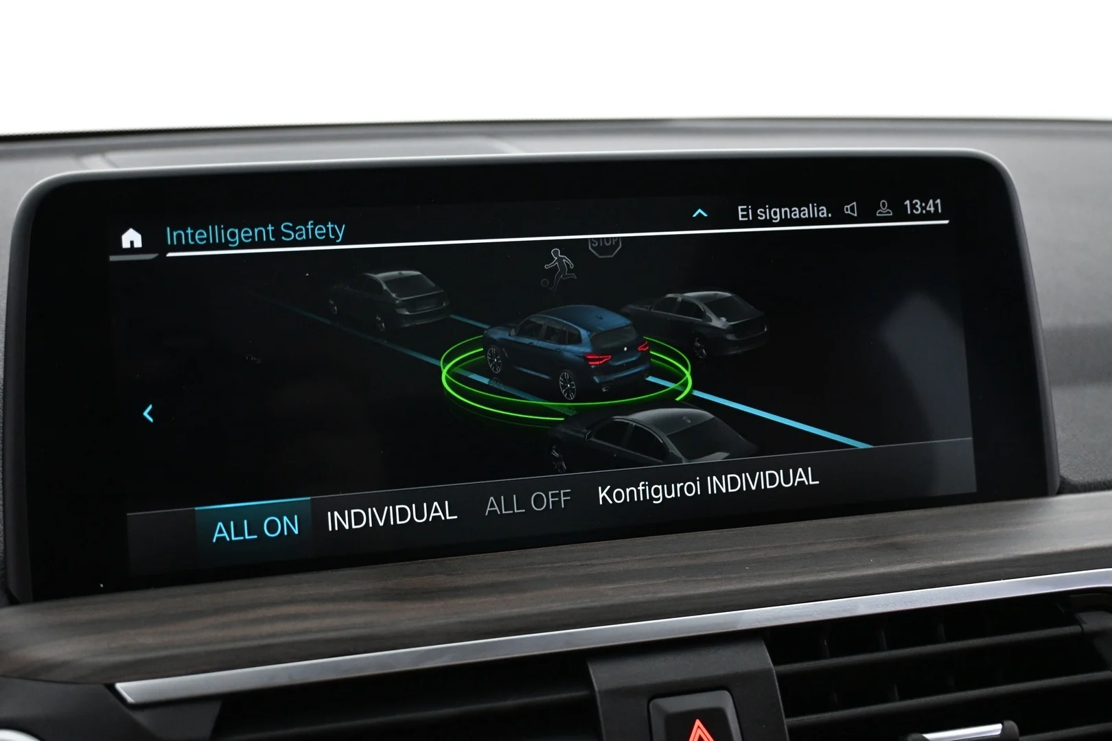 Car Image - 53P9BRYIF9Y8y1xeq8beaH