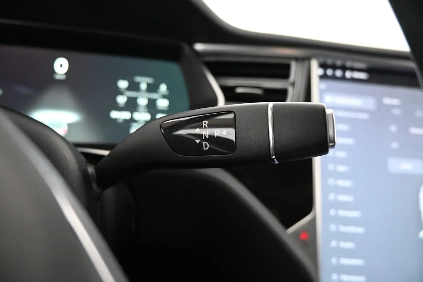 Car Image - 6KgDfqmC8QIq3PZNLtmXJj