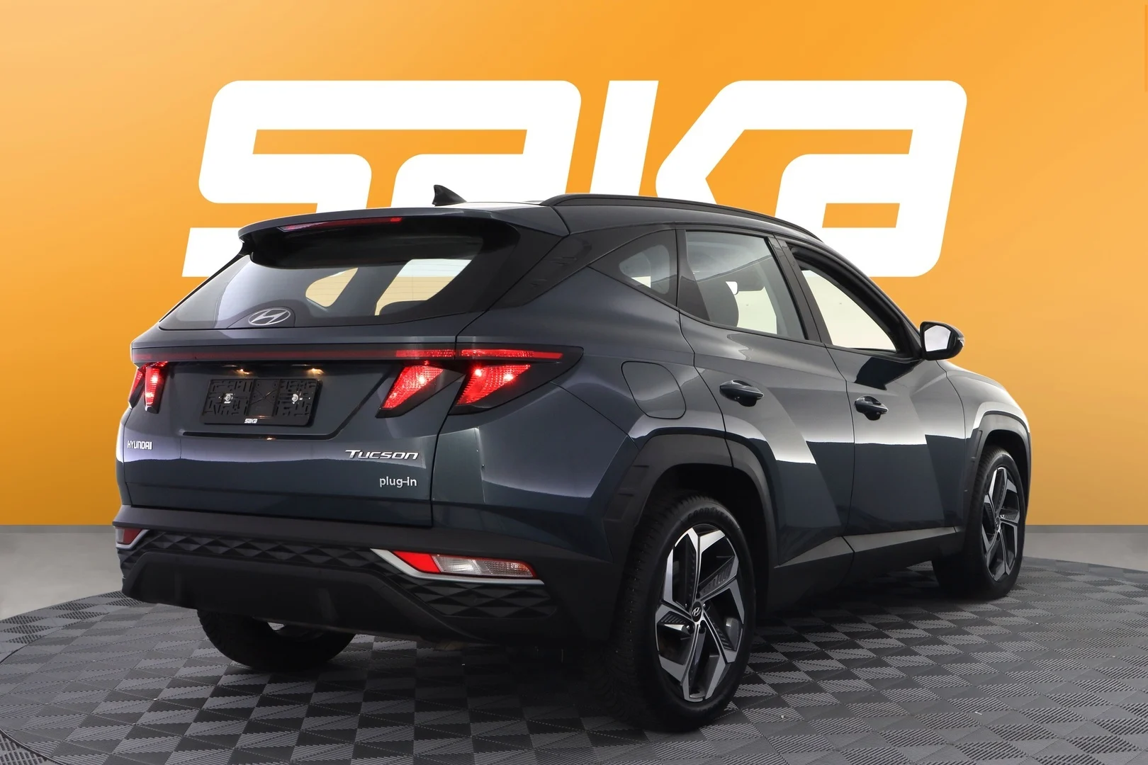 Car Image - 6CtvPAOGkYURbCcYCz03V2