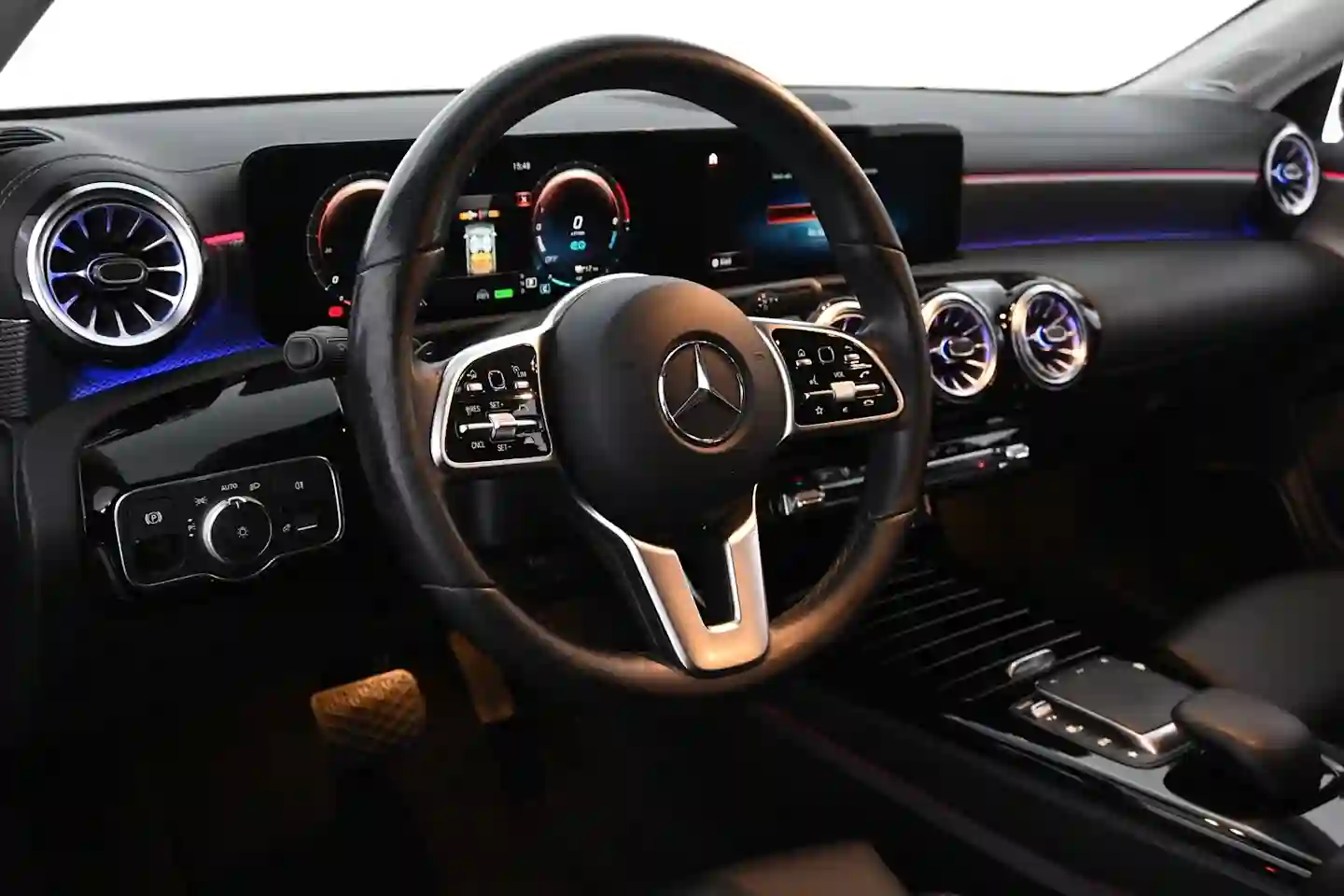 Car Image - 2GoZnysN3v2VwetC1suuLW