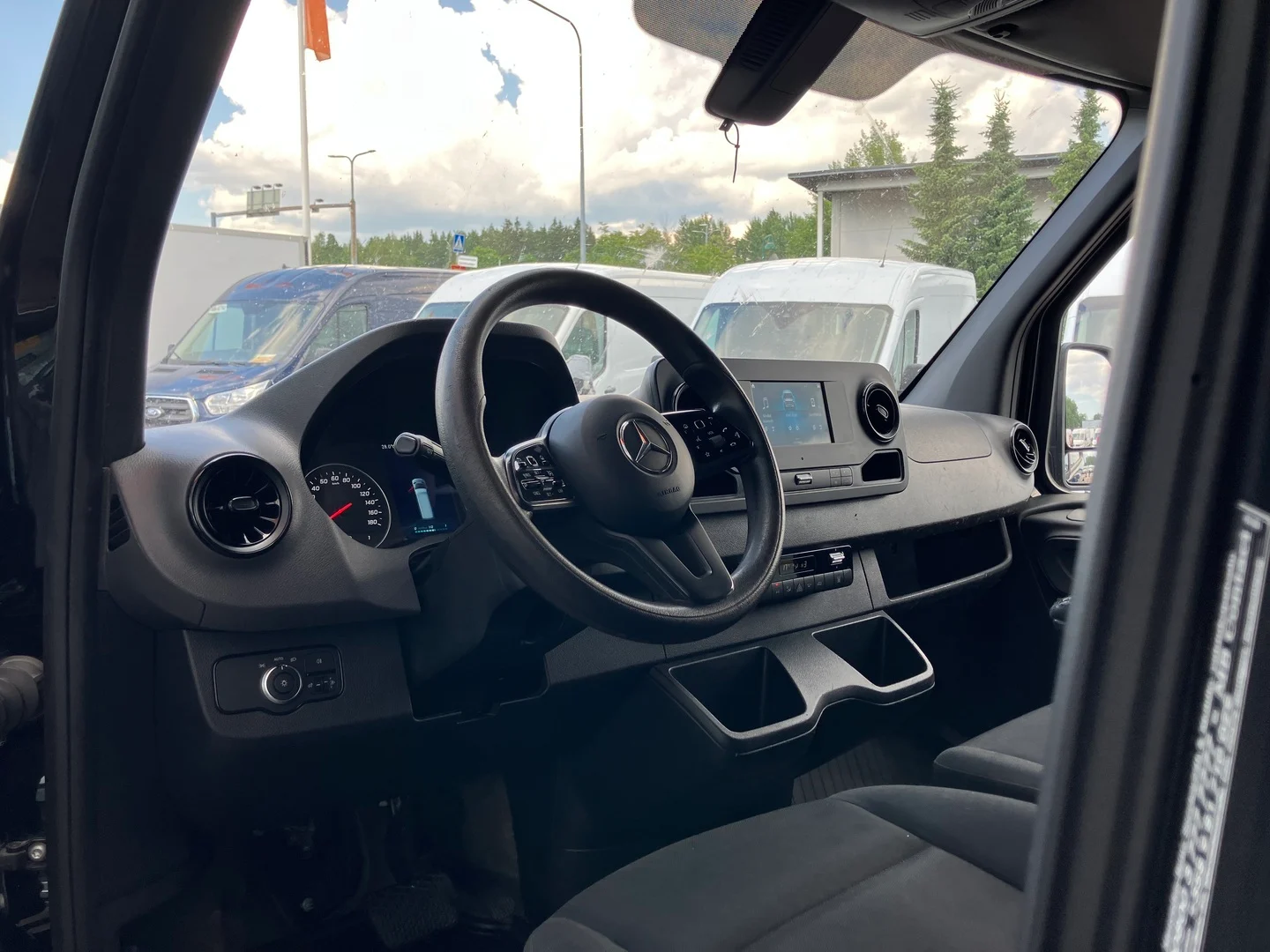 Car Image - 2tpI1VsCpC5TG9LUeAUx0Q