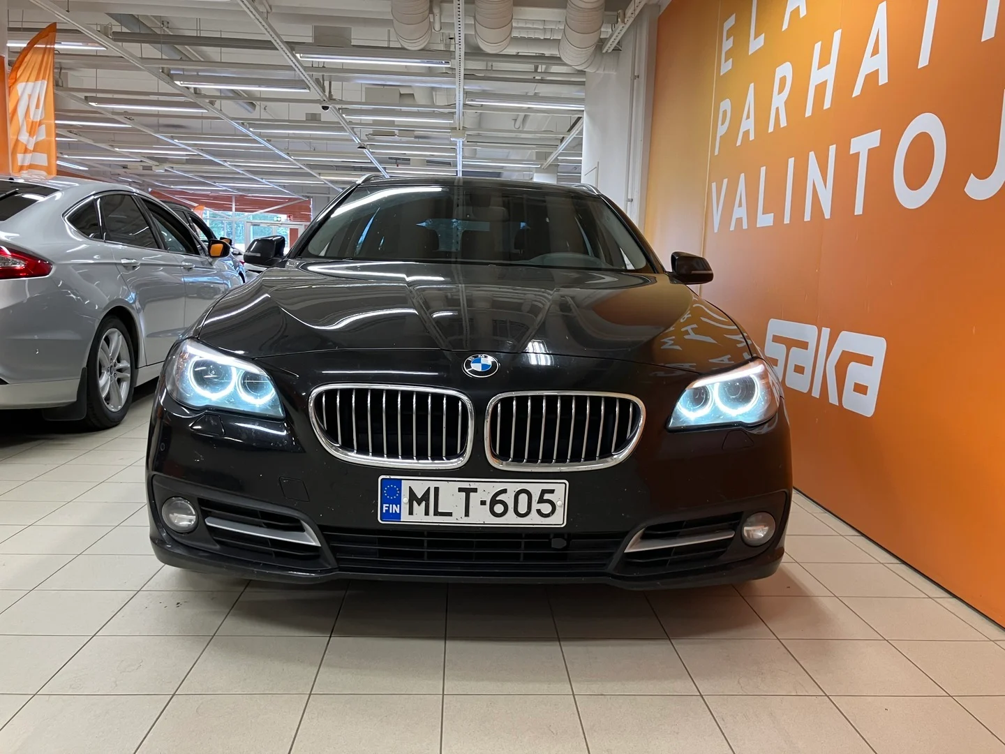 Car Image - 1Ox0Fa7KyKe3Rul11loG9g