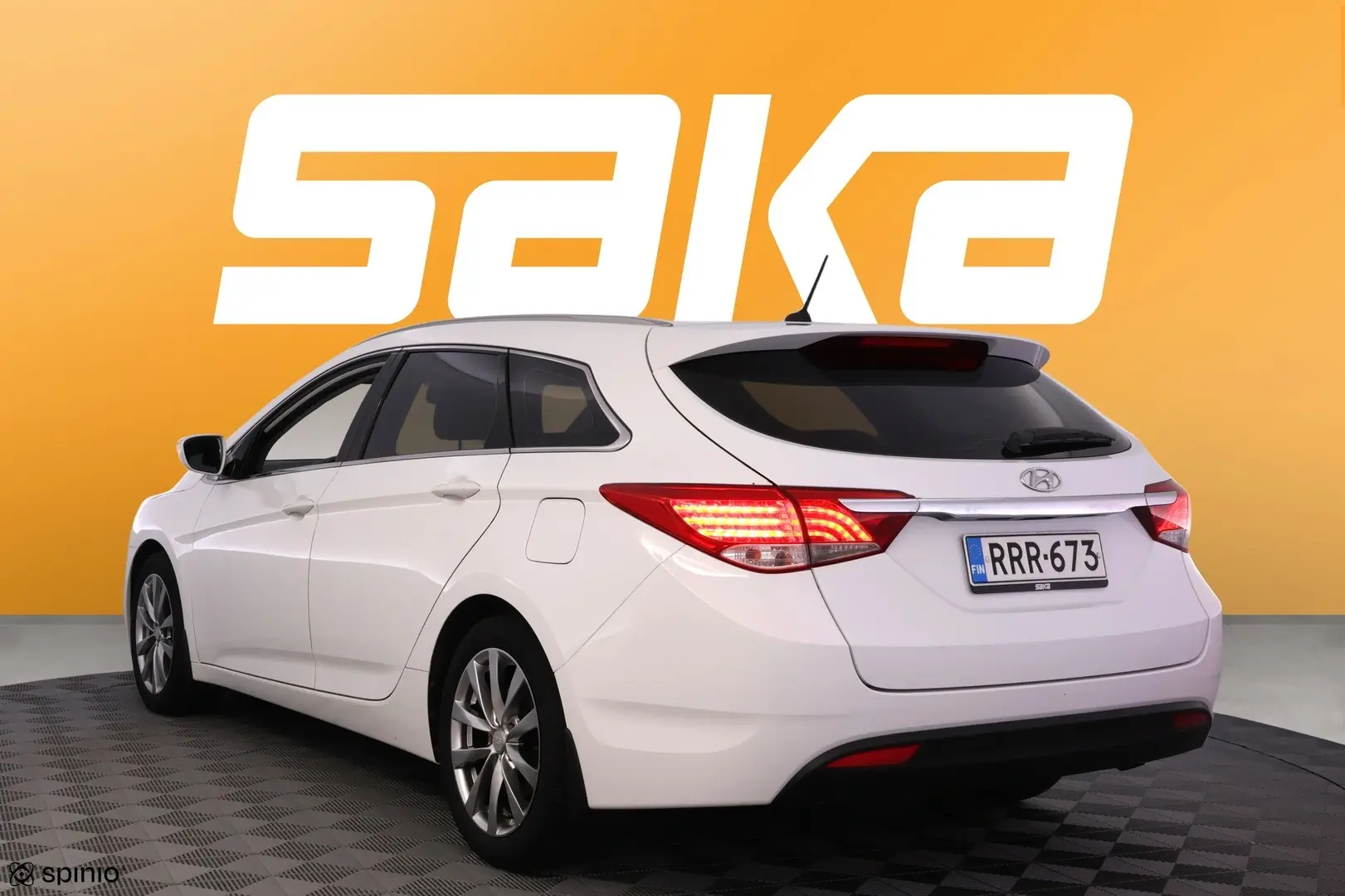Car Image - 3Bk0uDz8ugWD73KE0cAIgG