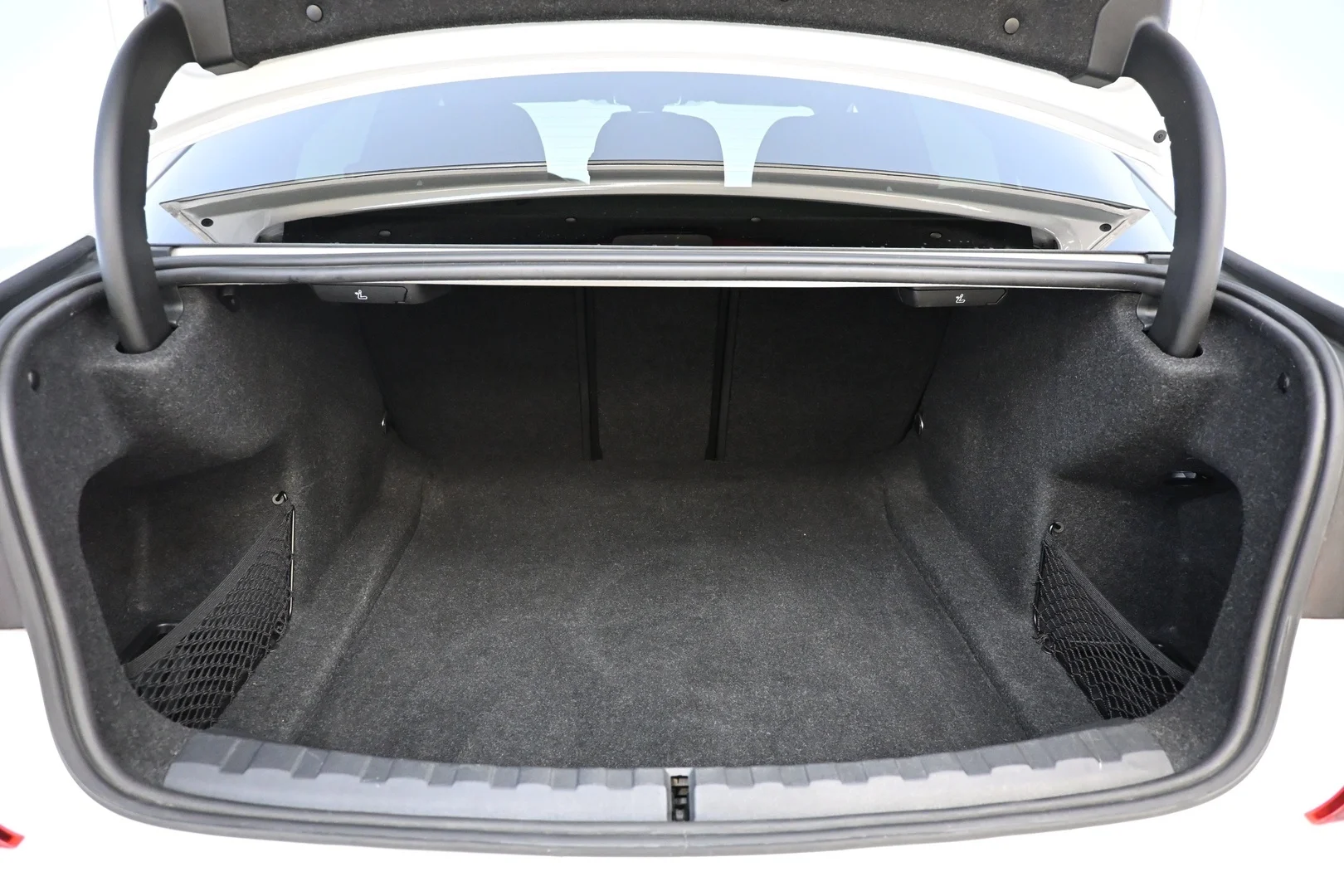 Car Image - 2ByL0vj2pSfJvTnE4gTZT