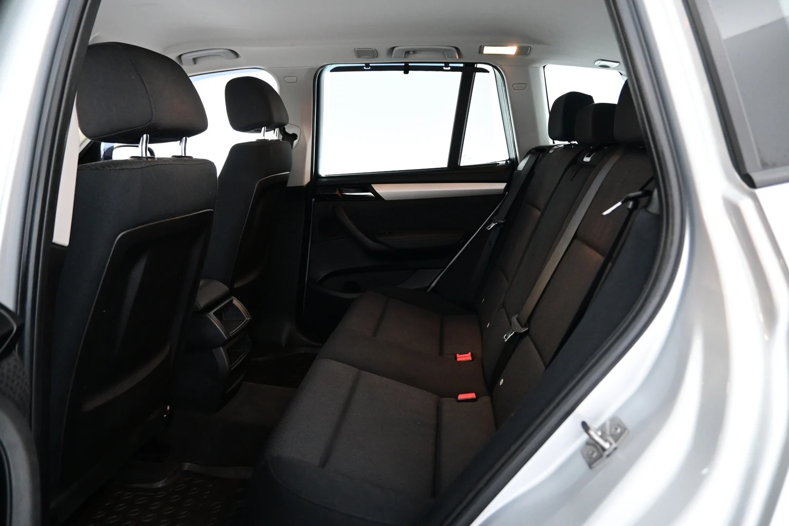 Car Image - 7wnZlGqjLxsXzlH164DRqj
