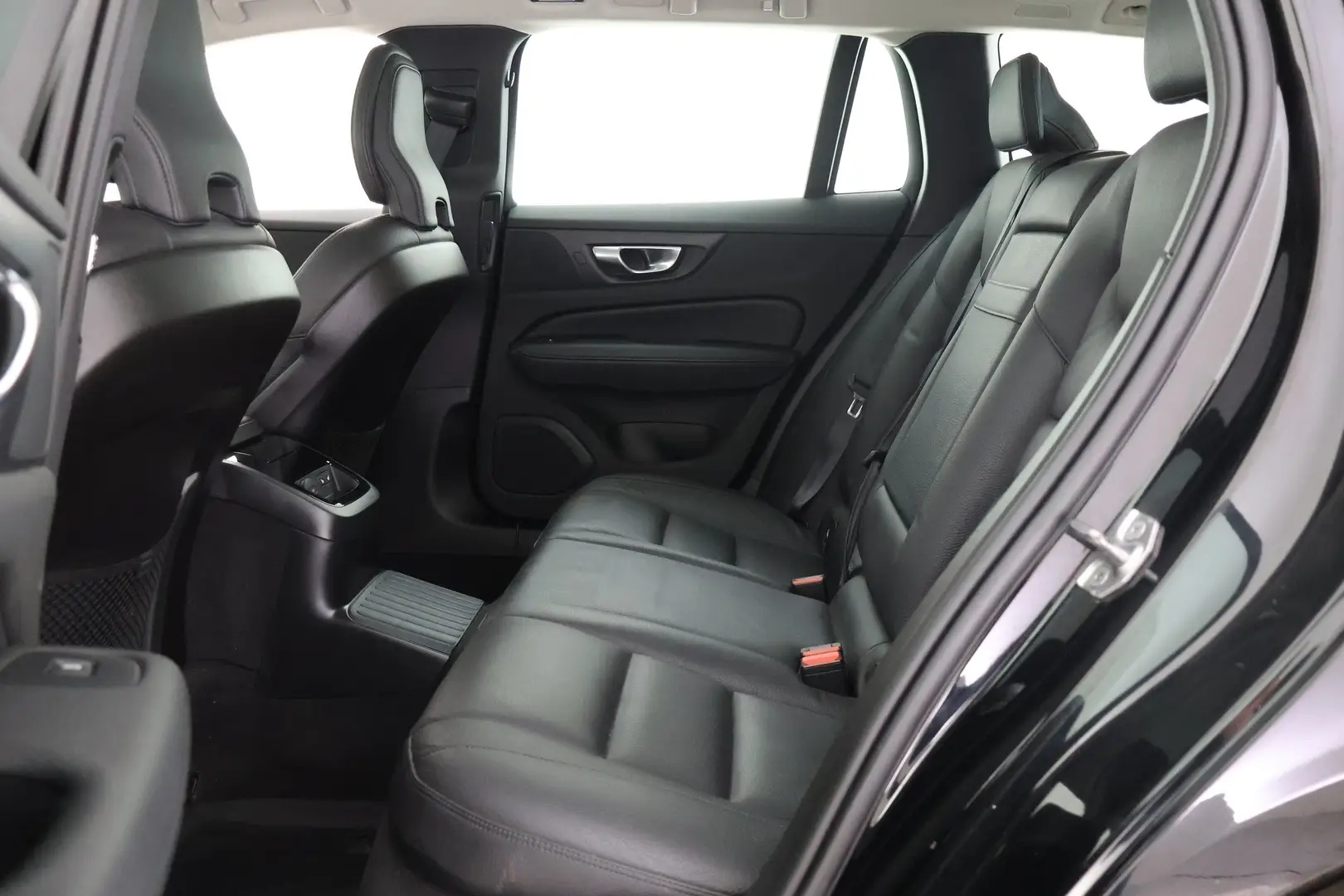 Car Image - 7LA0b1P9LTHyRHp7lqqipq