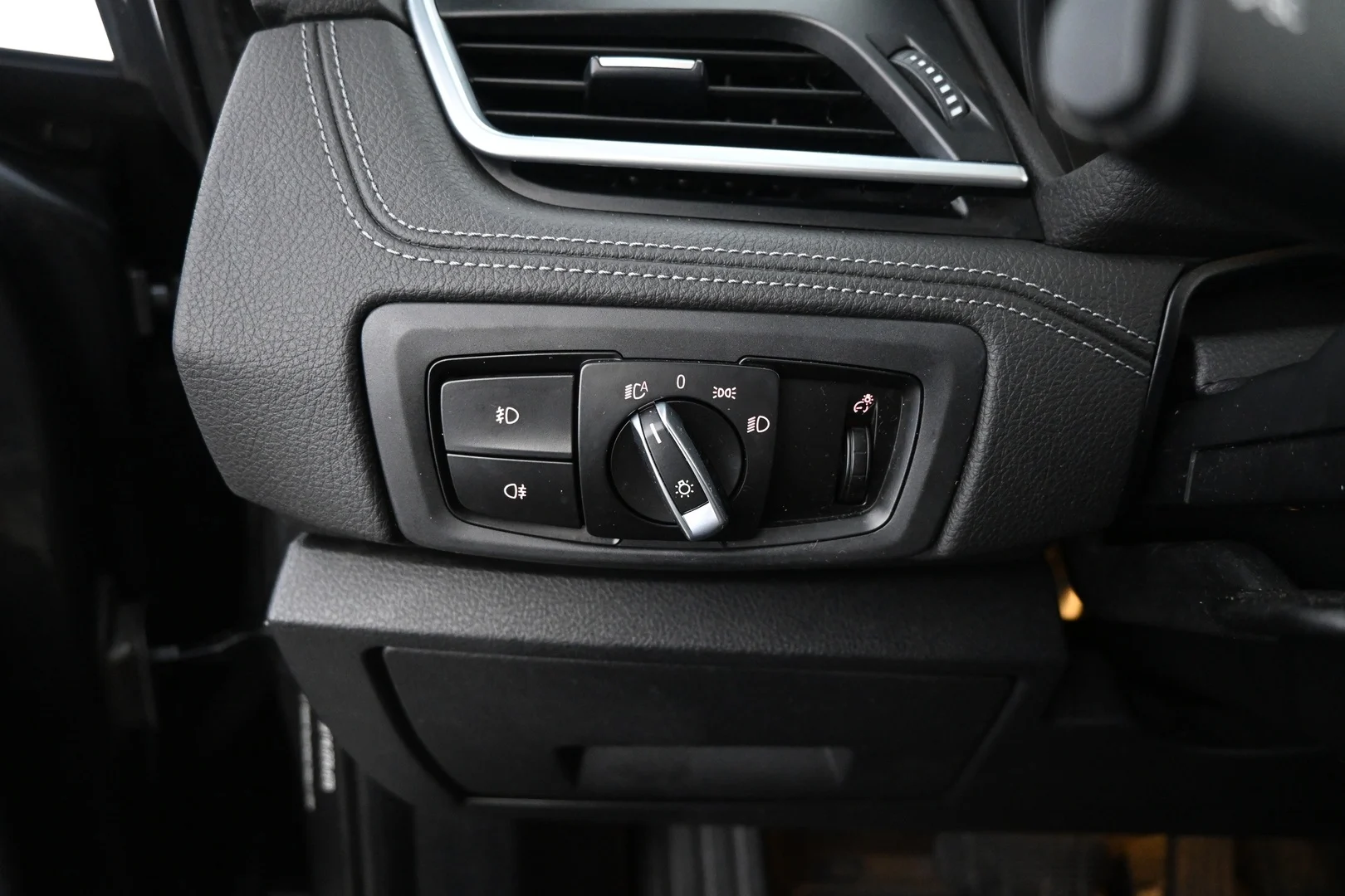 Car Image - 4HpfgcV75Uz6UPLePV3tfJ