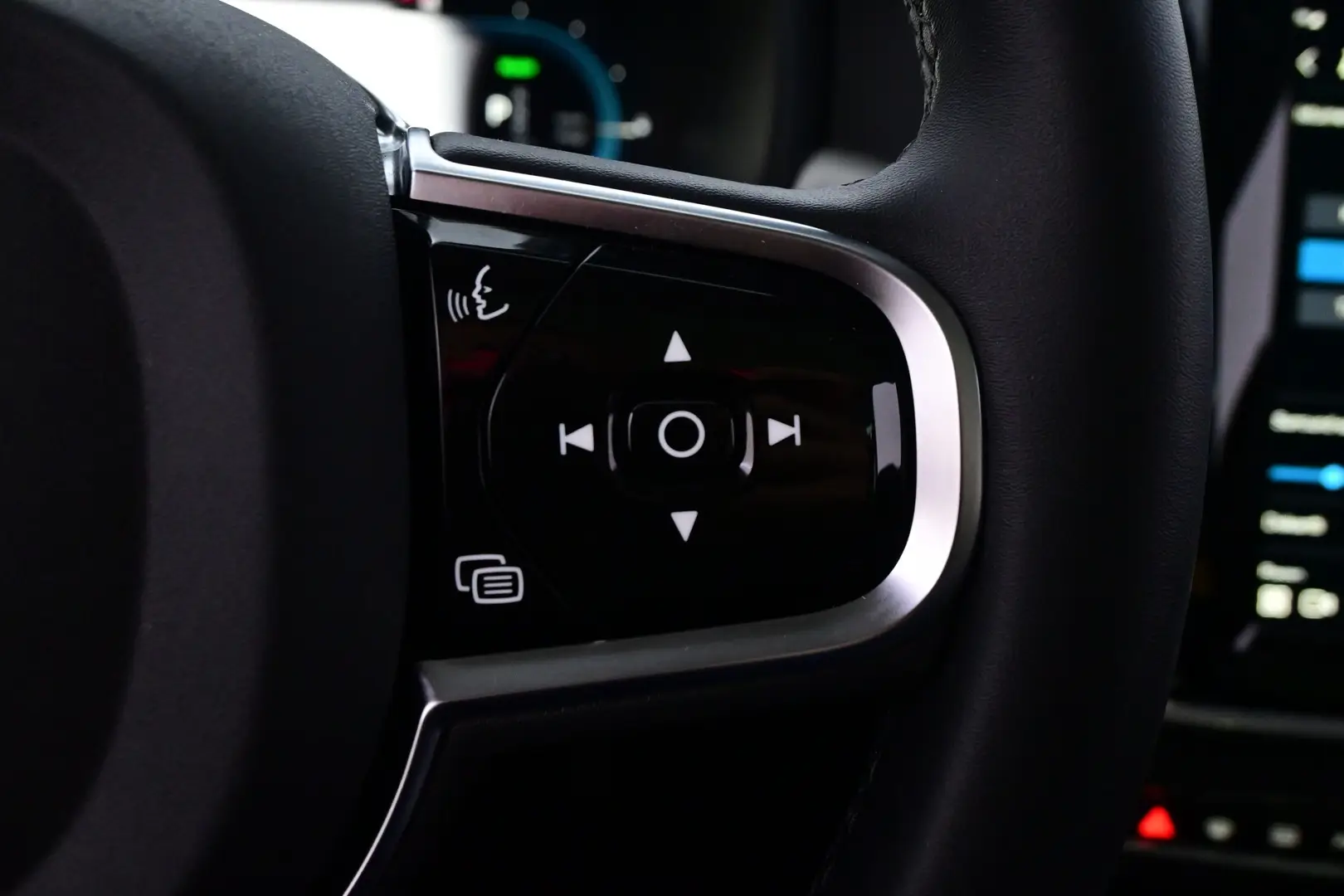 Car Image - 6kwnhe5ZbbolU6JFpTxfH9