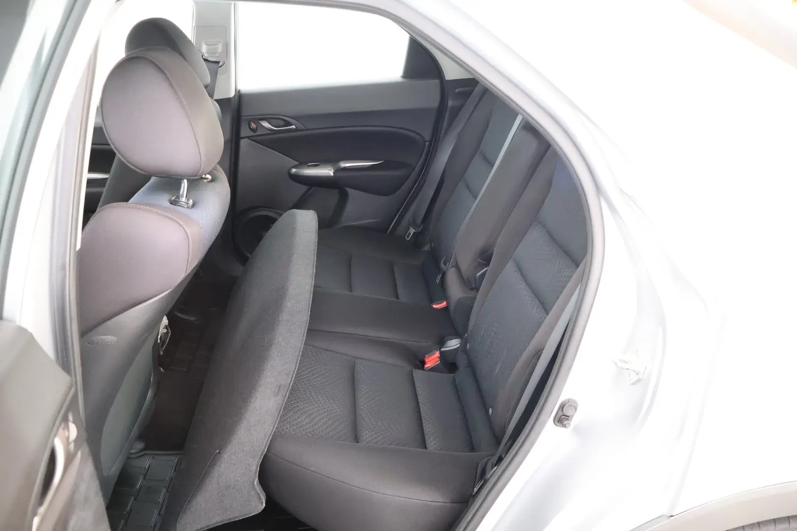 Car Image - 5fwi4MthWIFWmdEtRbaTYI
