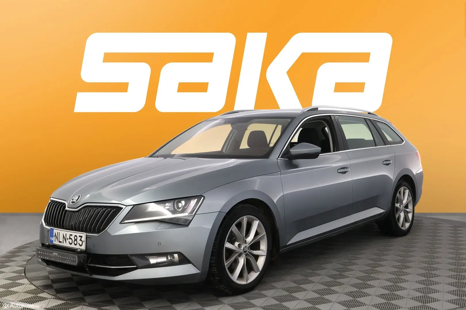 Car Image - rCaJJ6GTmym3gfVvIQGIc
