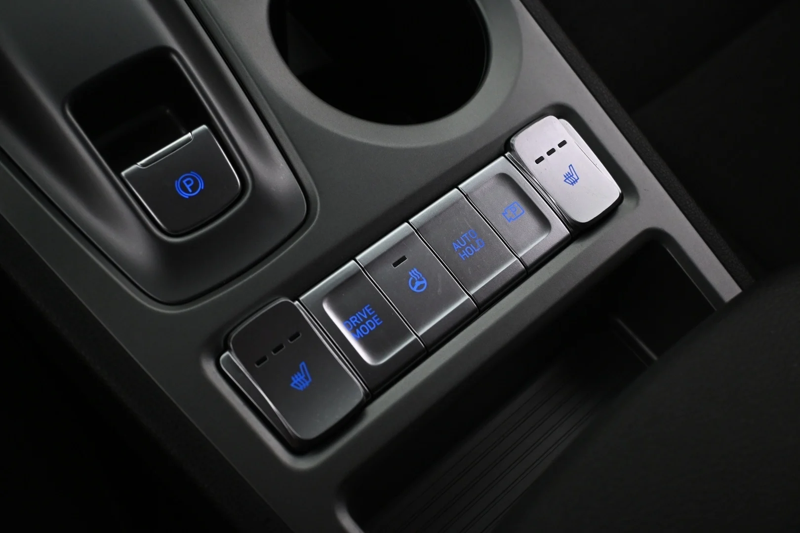 Car Image - 1R8oKVPrxMCGz6Inj4mRF5