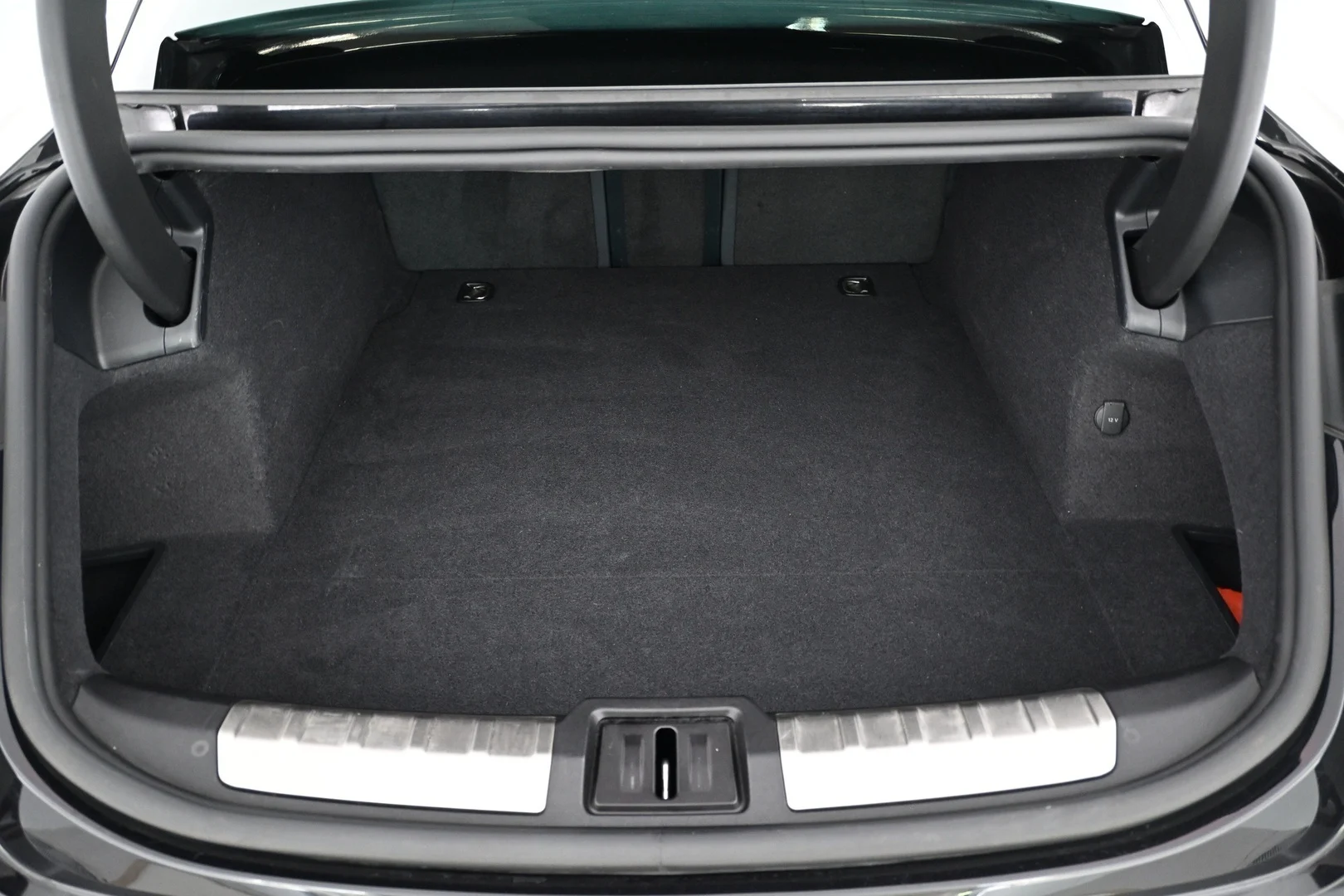 Car Image - 4e2smCtYlLPbQXNsz48pjY