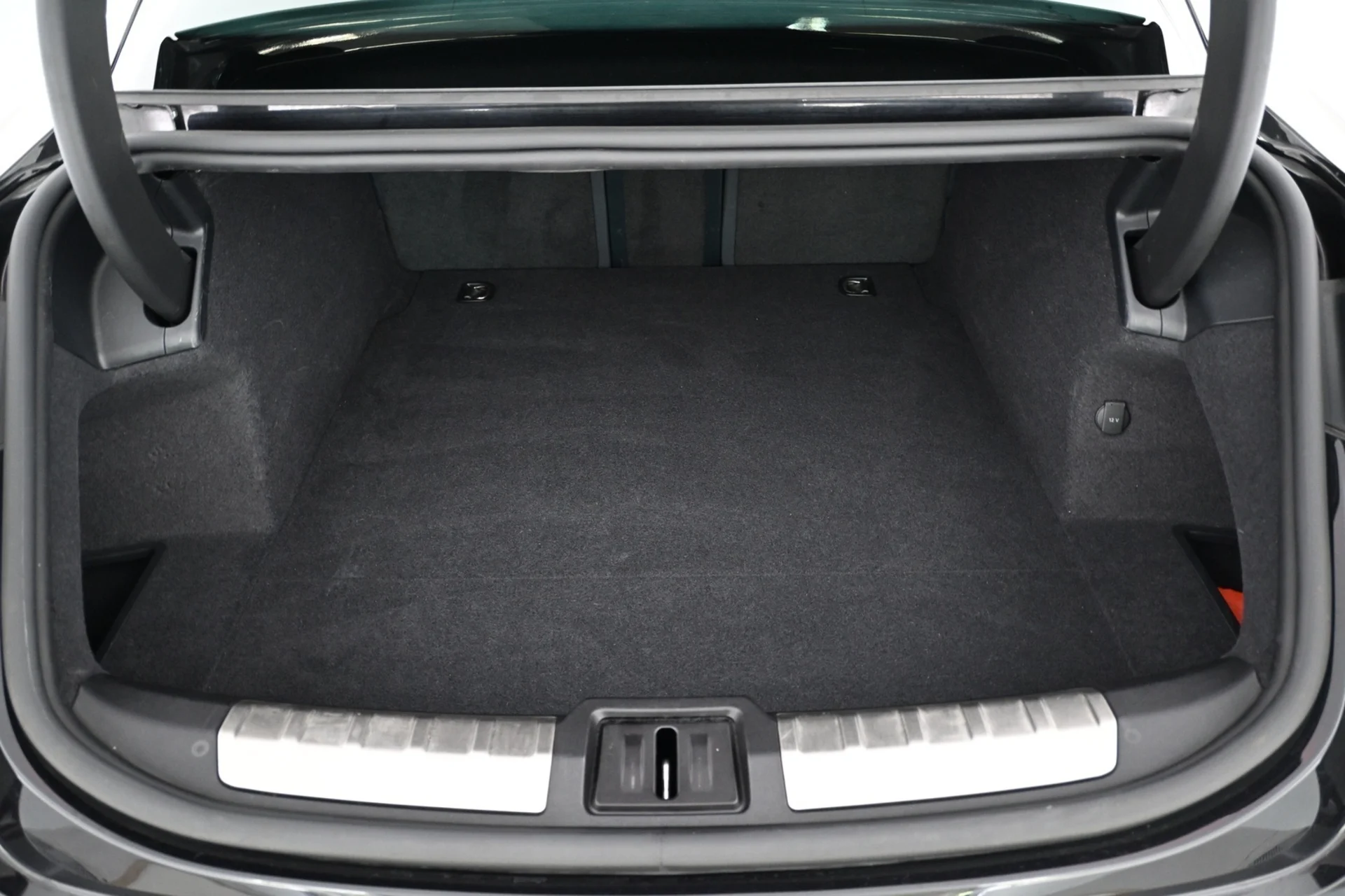 Car Image - 4e2smCtYlLPbQXNsz48pjY