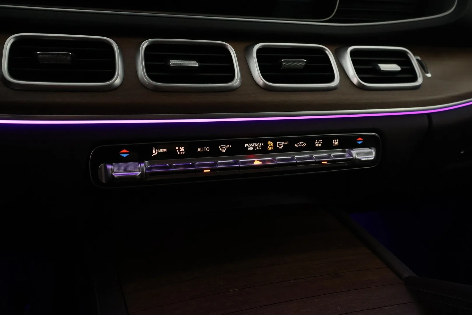 Car Image - 6lC8itkmSqRW3TVwxOJDLk