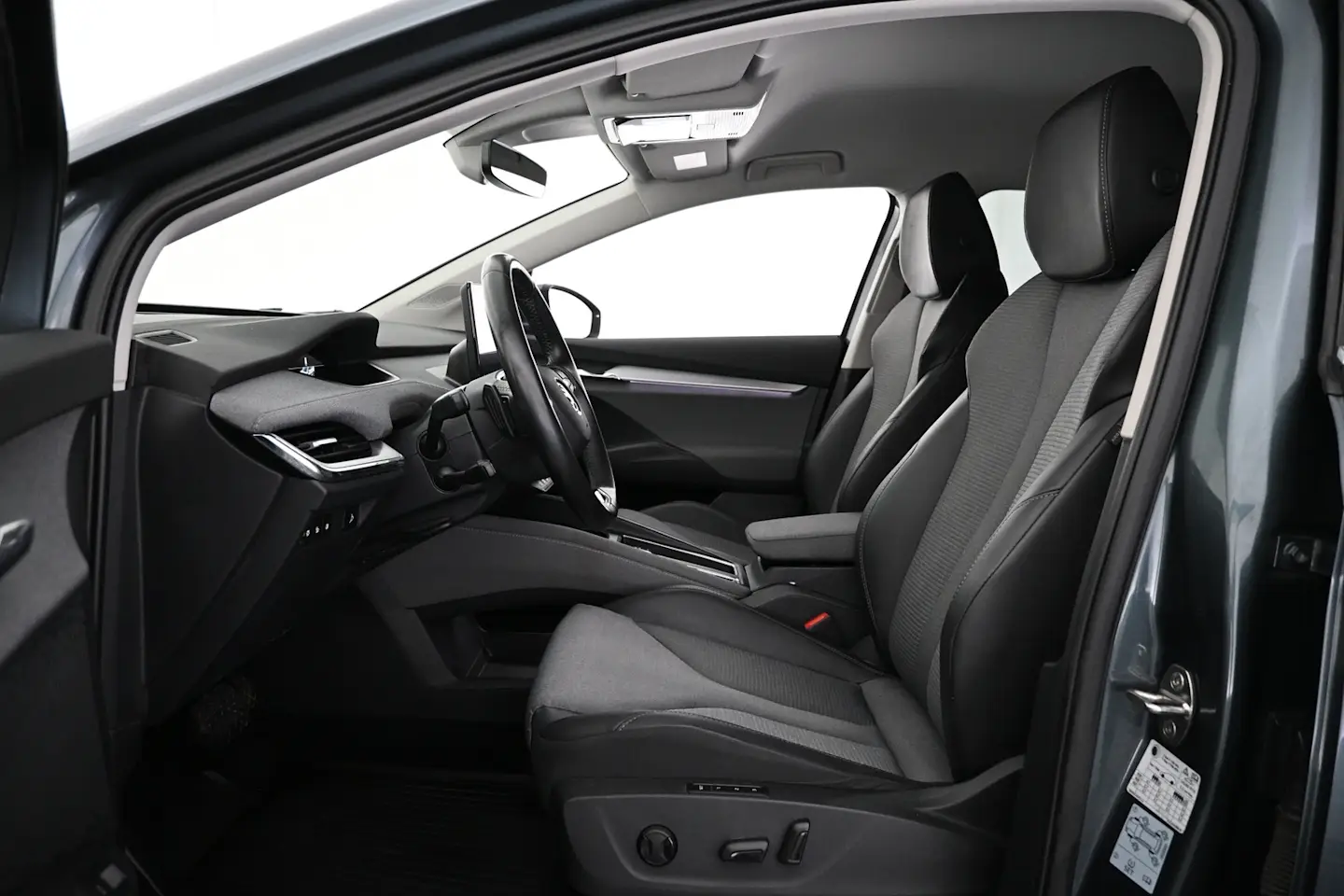 Car Image - 1PSX3bi7CgrENQ50aSfcQr