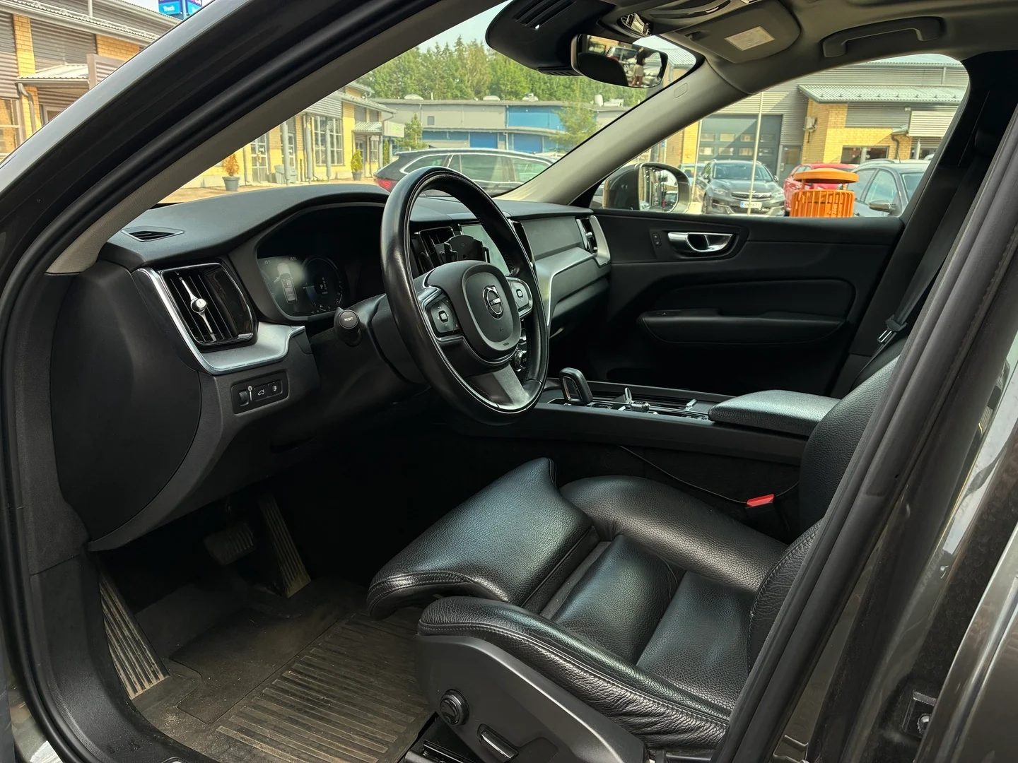 Car Image - 7aHx3ZiyKKrTohzZ1x8hEk