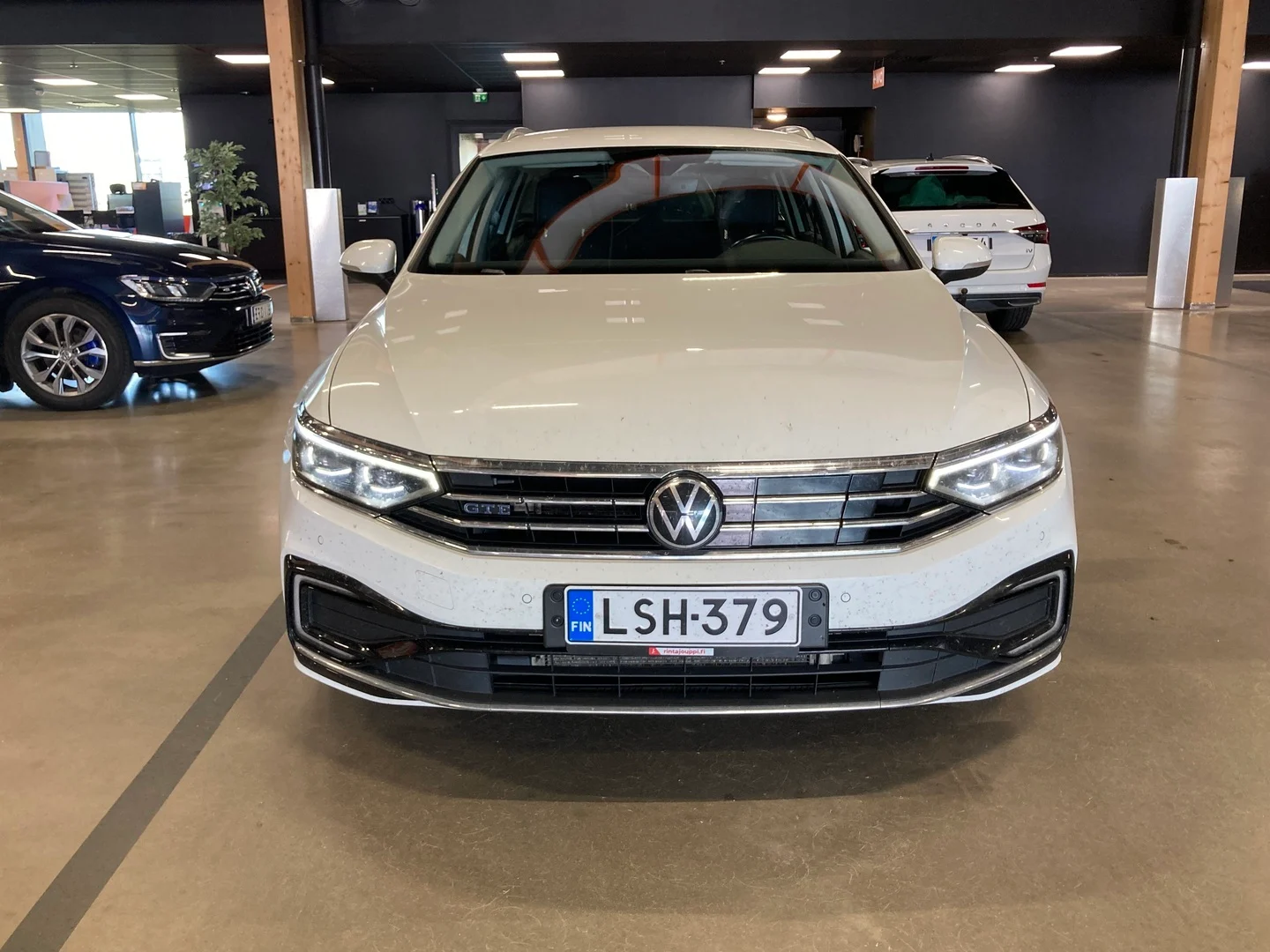 Car Image - 1LKo5l6CE8QJ1S5Ou1rI3B