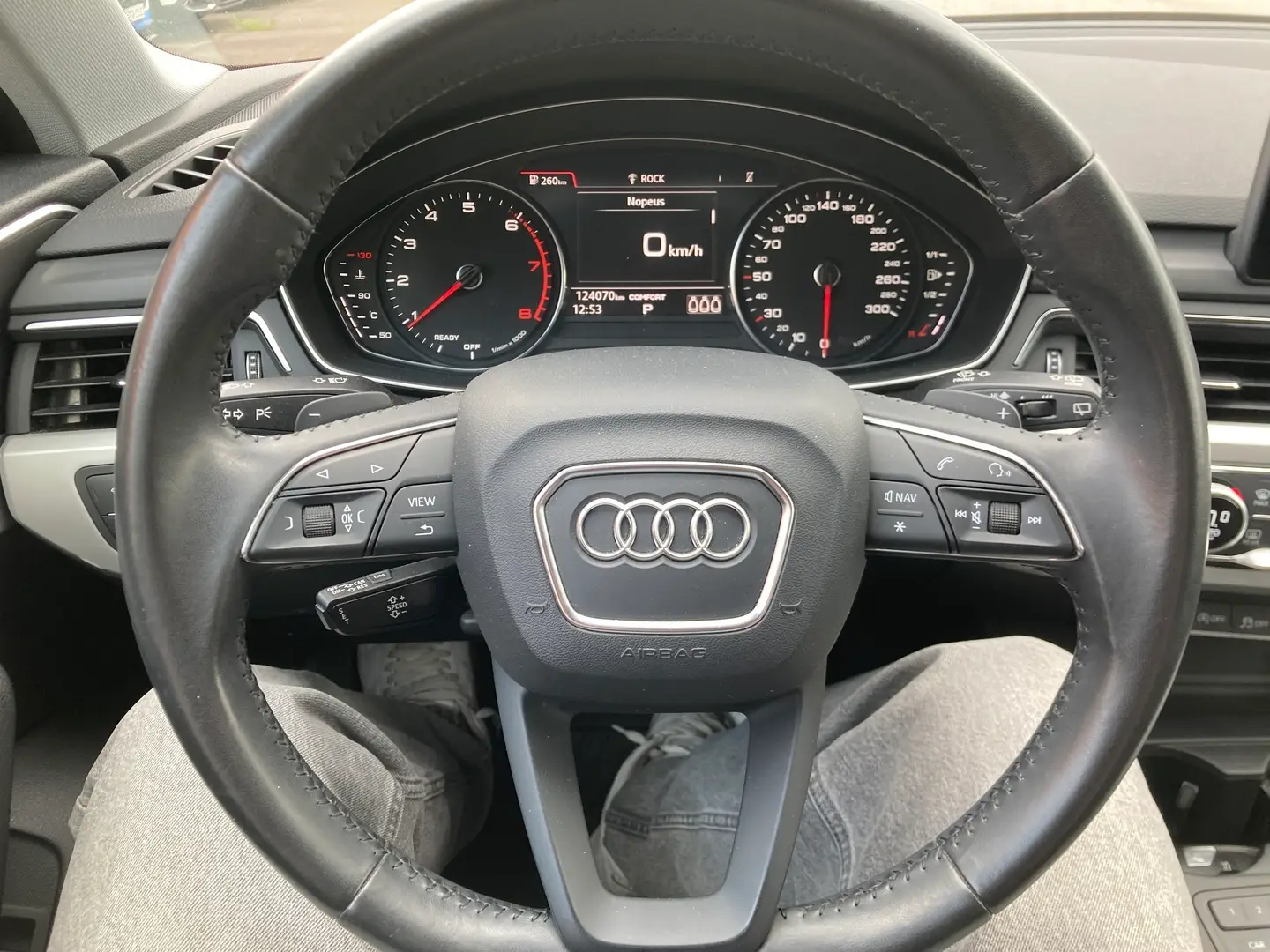Car Image - 6u8tszWH7CVRVhg9nFHfzb
