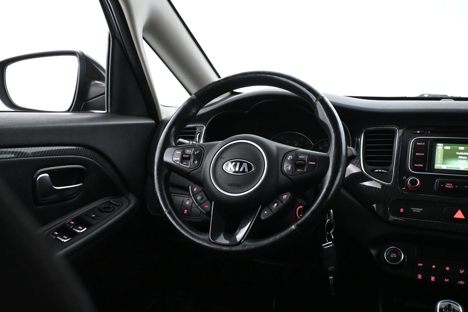 Car Image - 4HA1xZuKg9C4vwV9JVaHYv